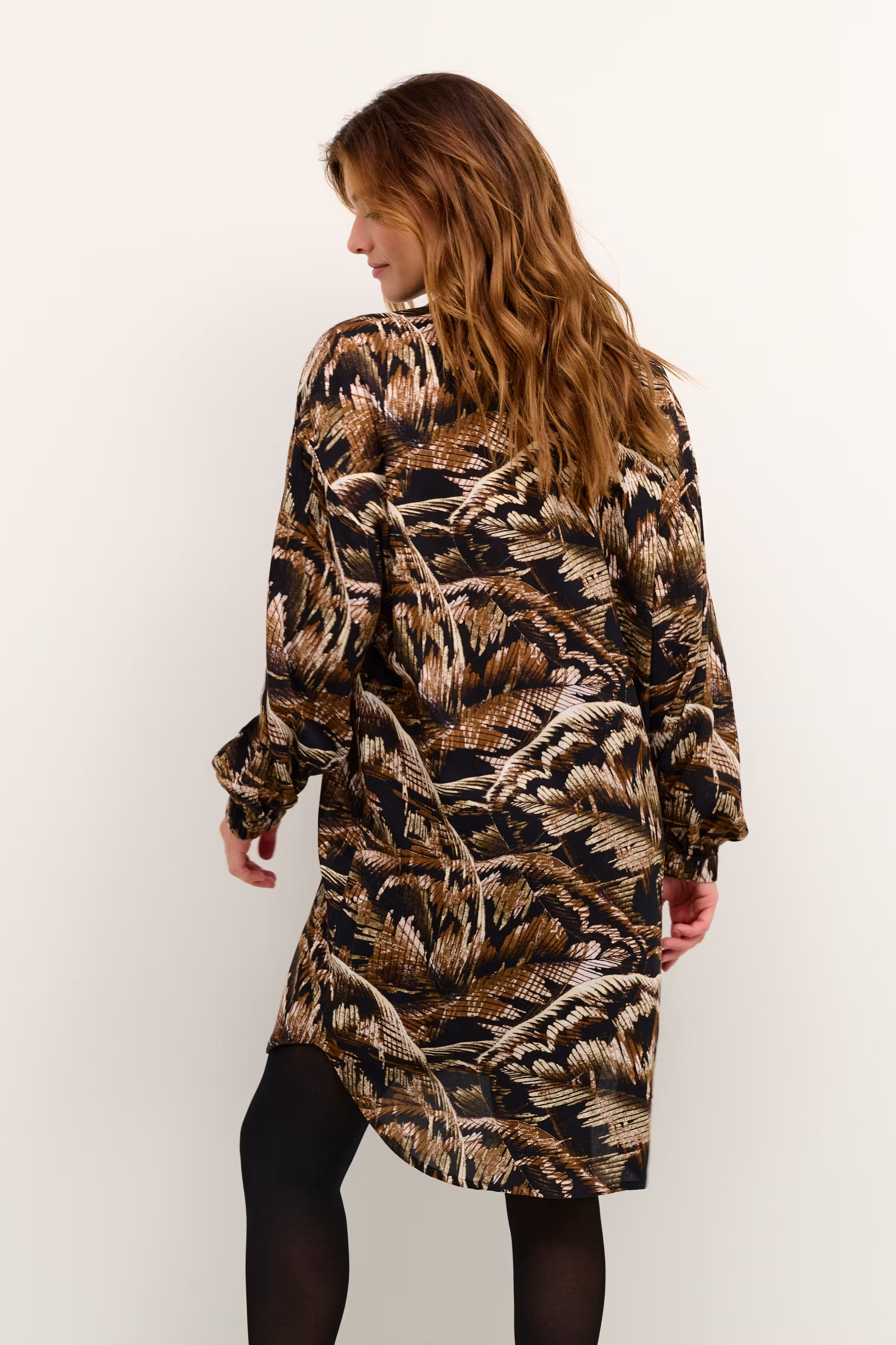 KAlena Robe LOOKBOOK BACK 10506906-103400