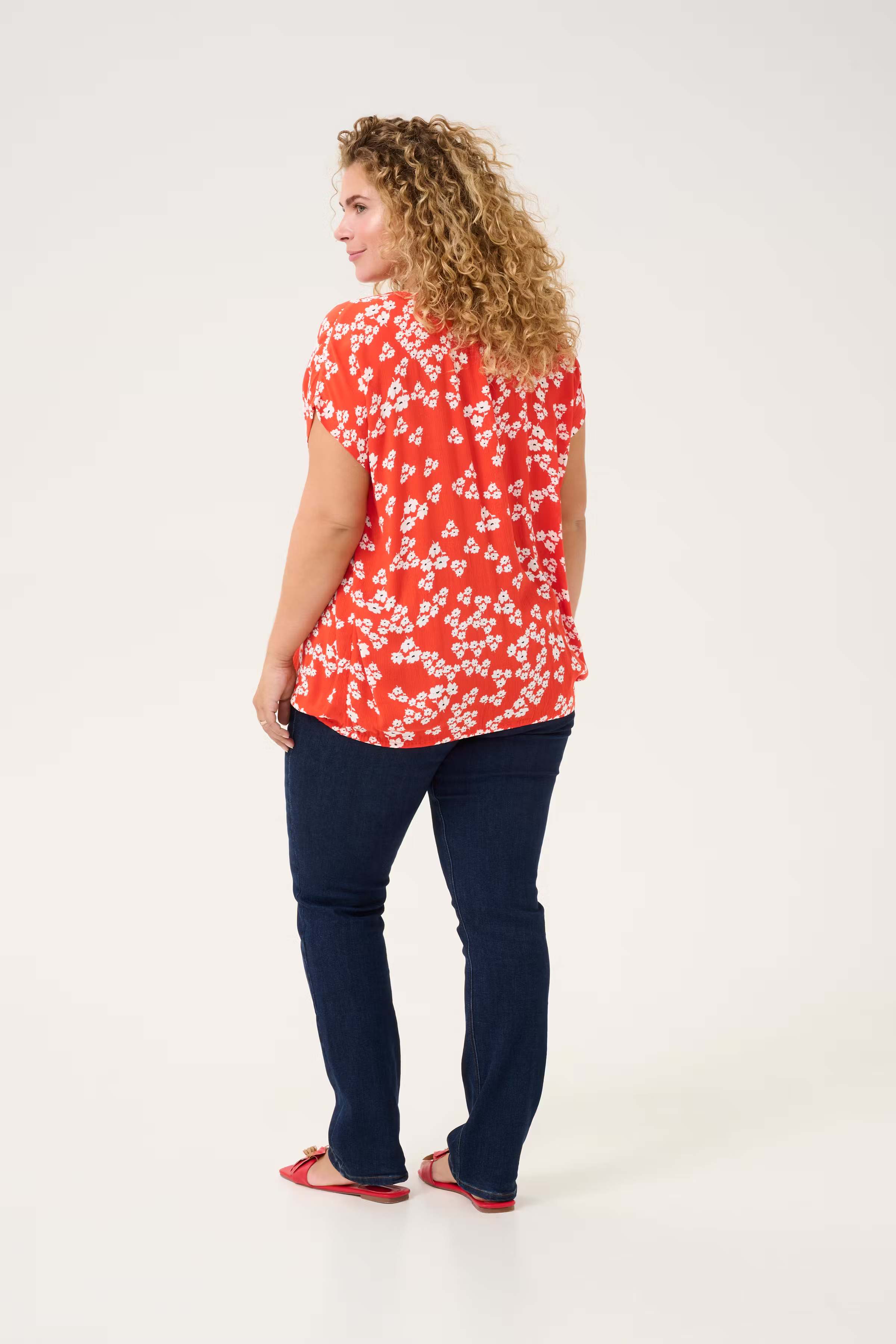 KCami Blouse LOOKBOOK BACK 10582027-107593