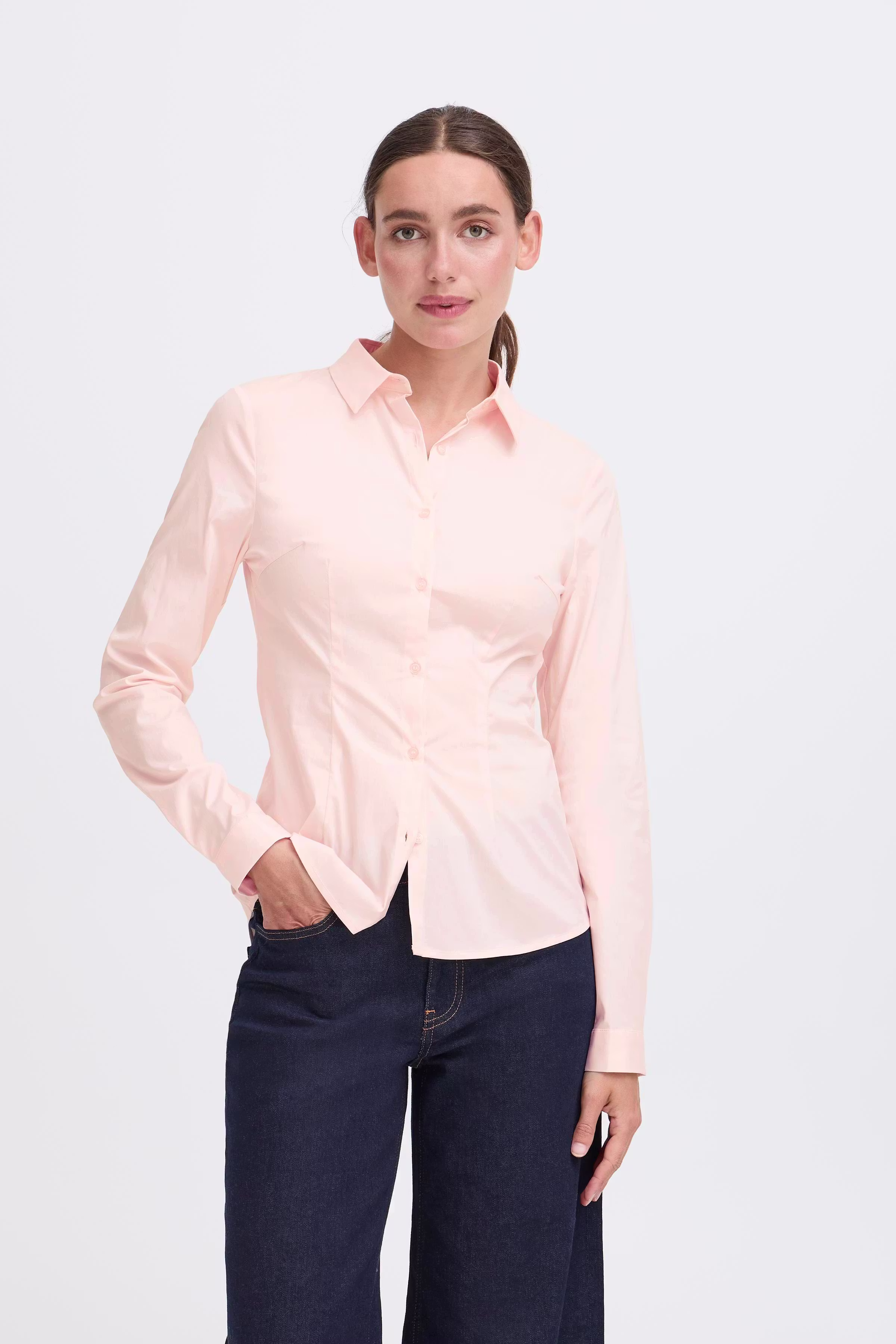 IHDIMA Skjorte LOOKBOOK FRONT 102533-111408