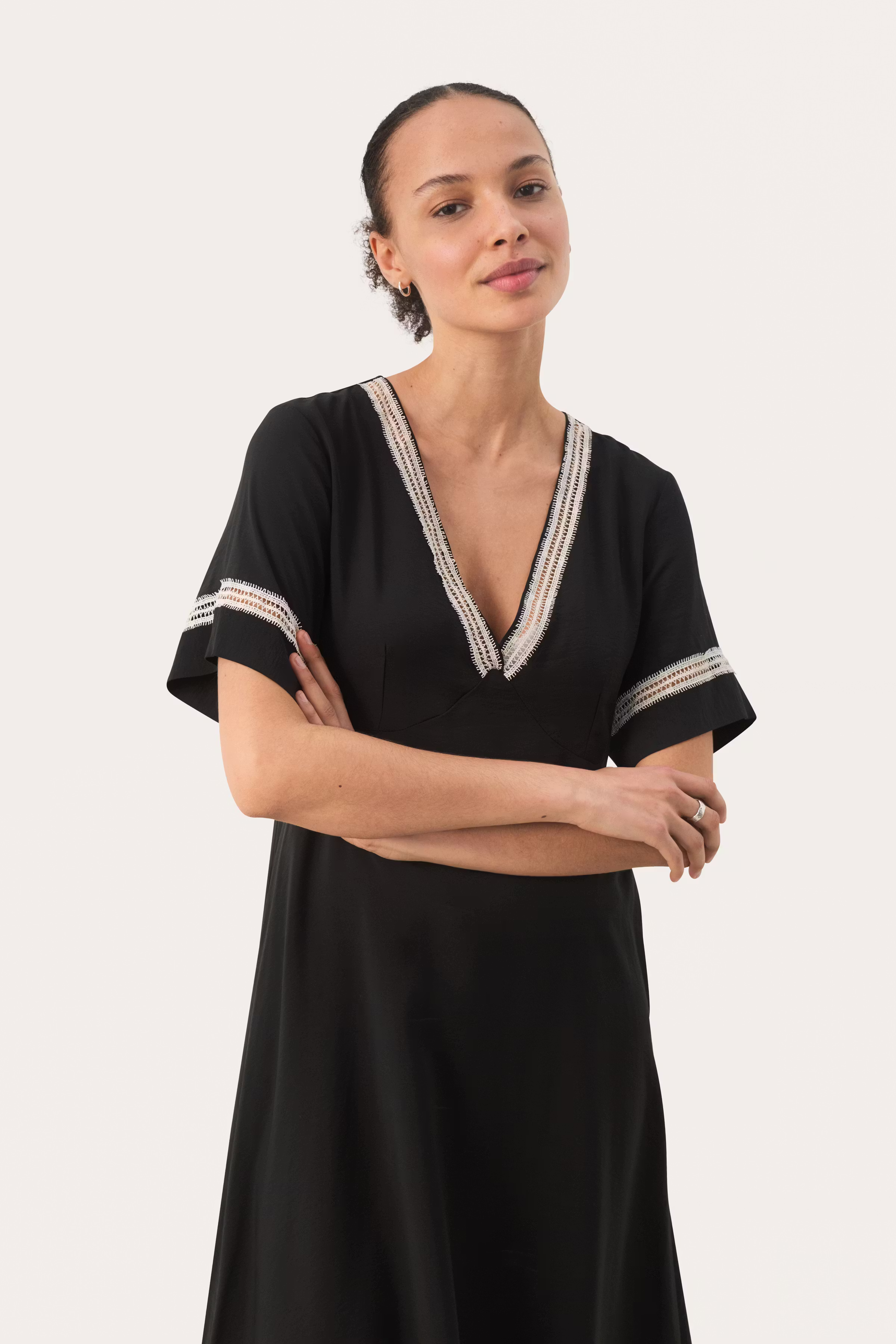 JasmiaPW Jurk LOOKBOOK FRONT 30308782-194008