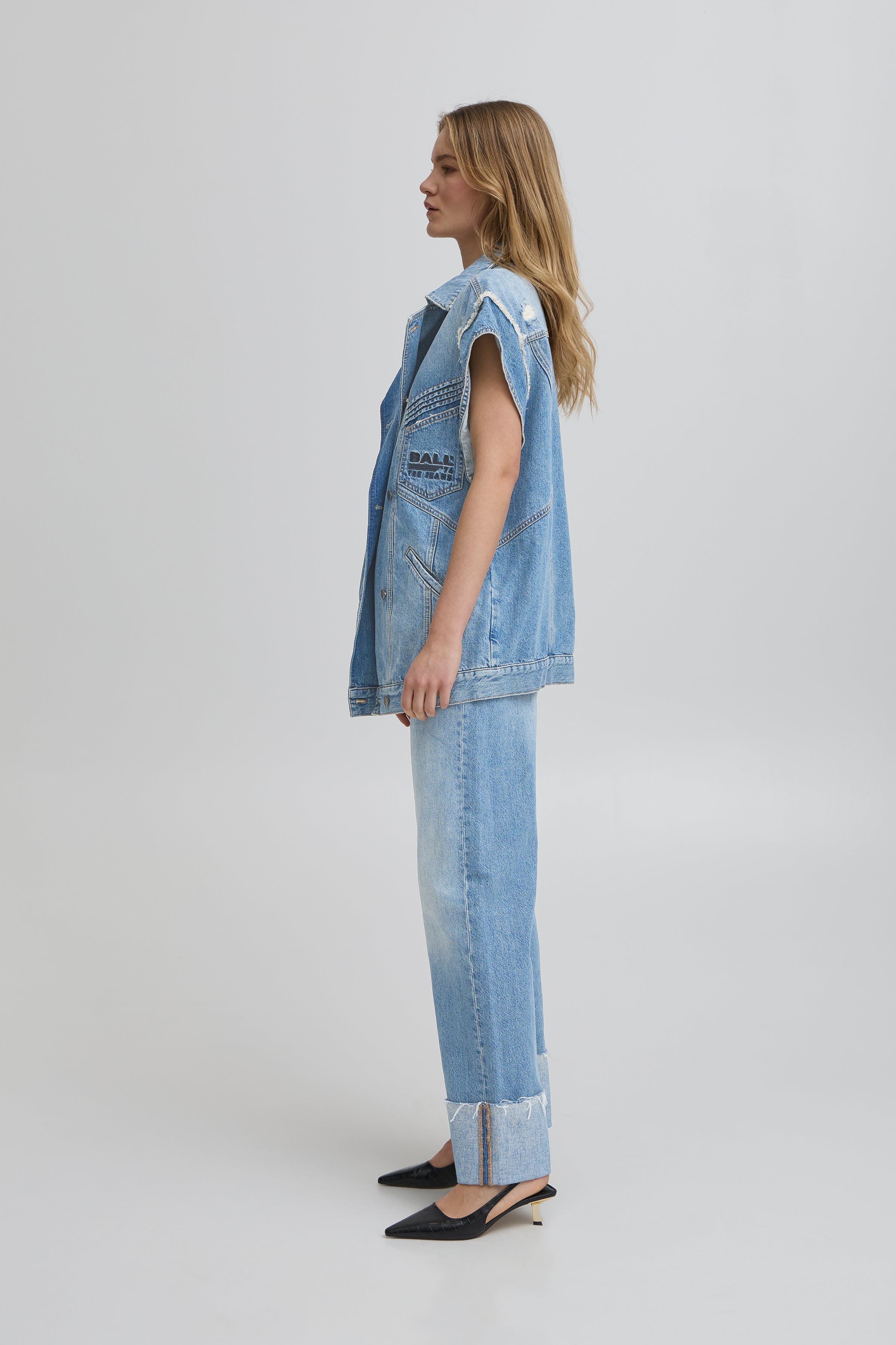 BASERAFINA Väst LOOKBOOK FRONT 50405116-204624