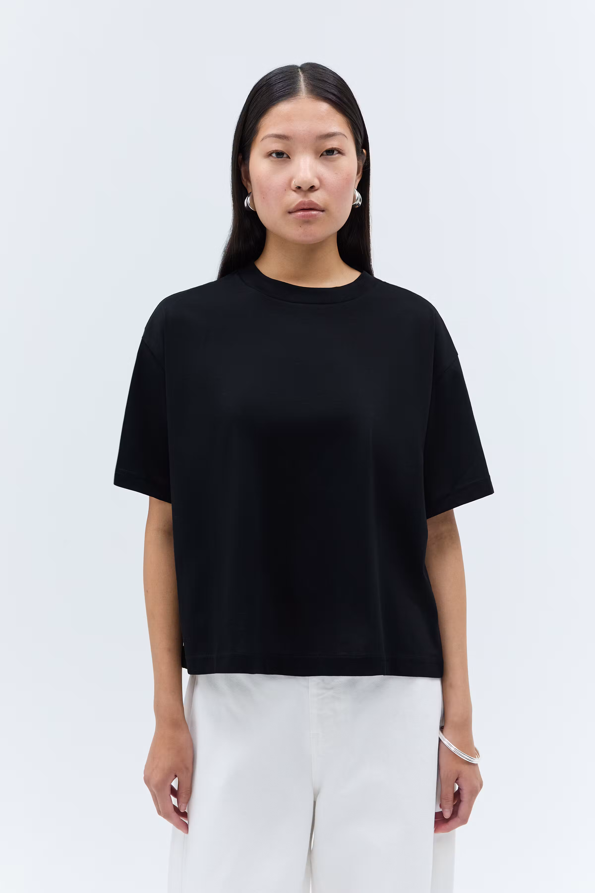 IOKYLA Top LOOKBOOK FRONT 30600543-BK999