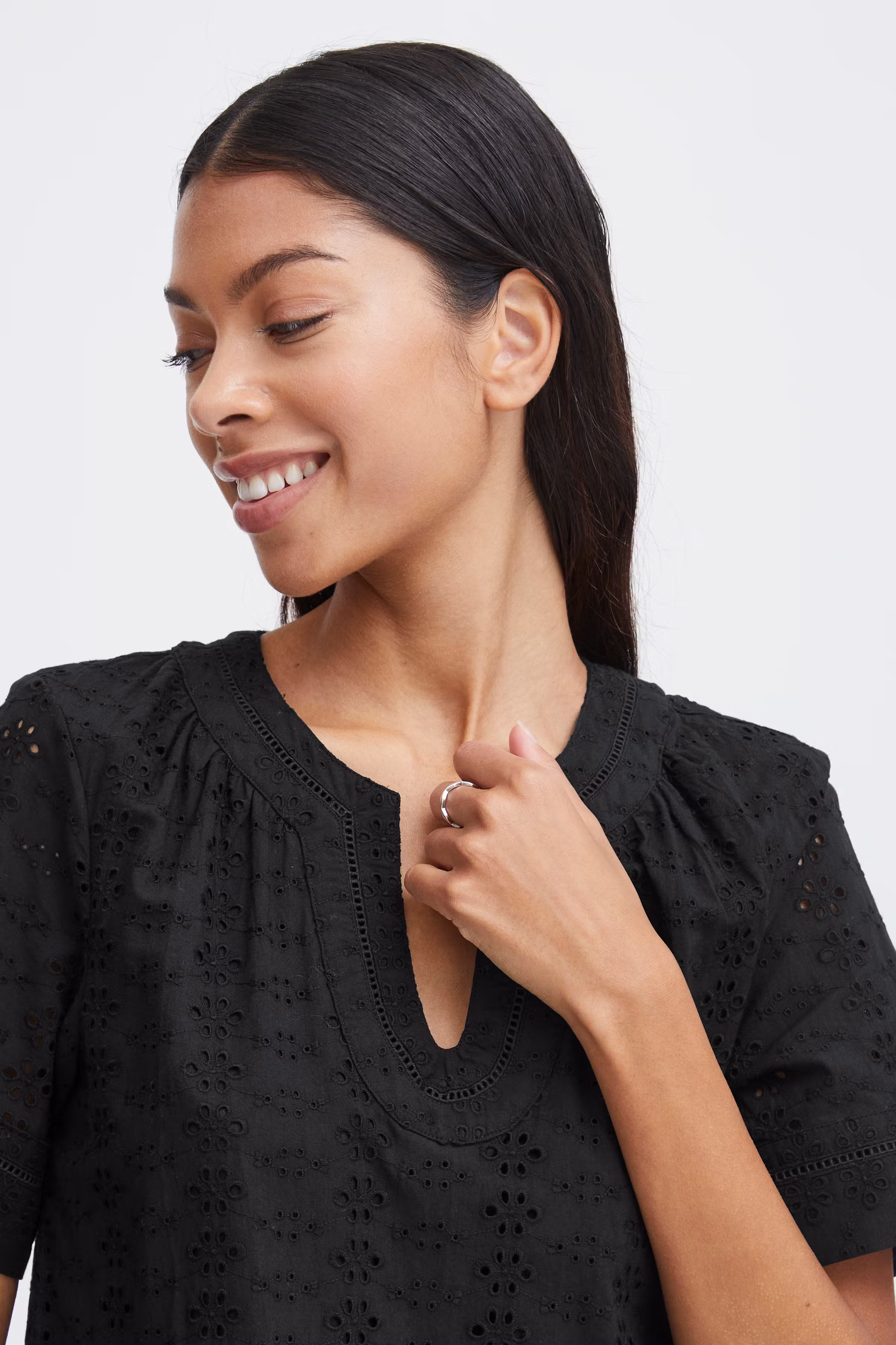 BYFENNI Kjole LOOKBOOK DETAIL 20814598-200451