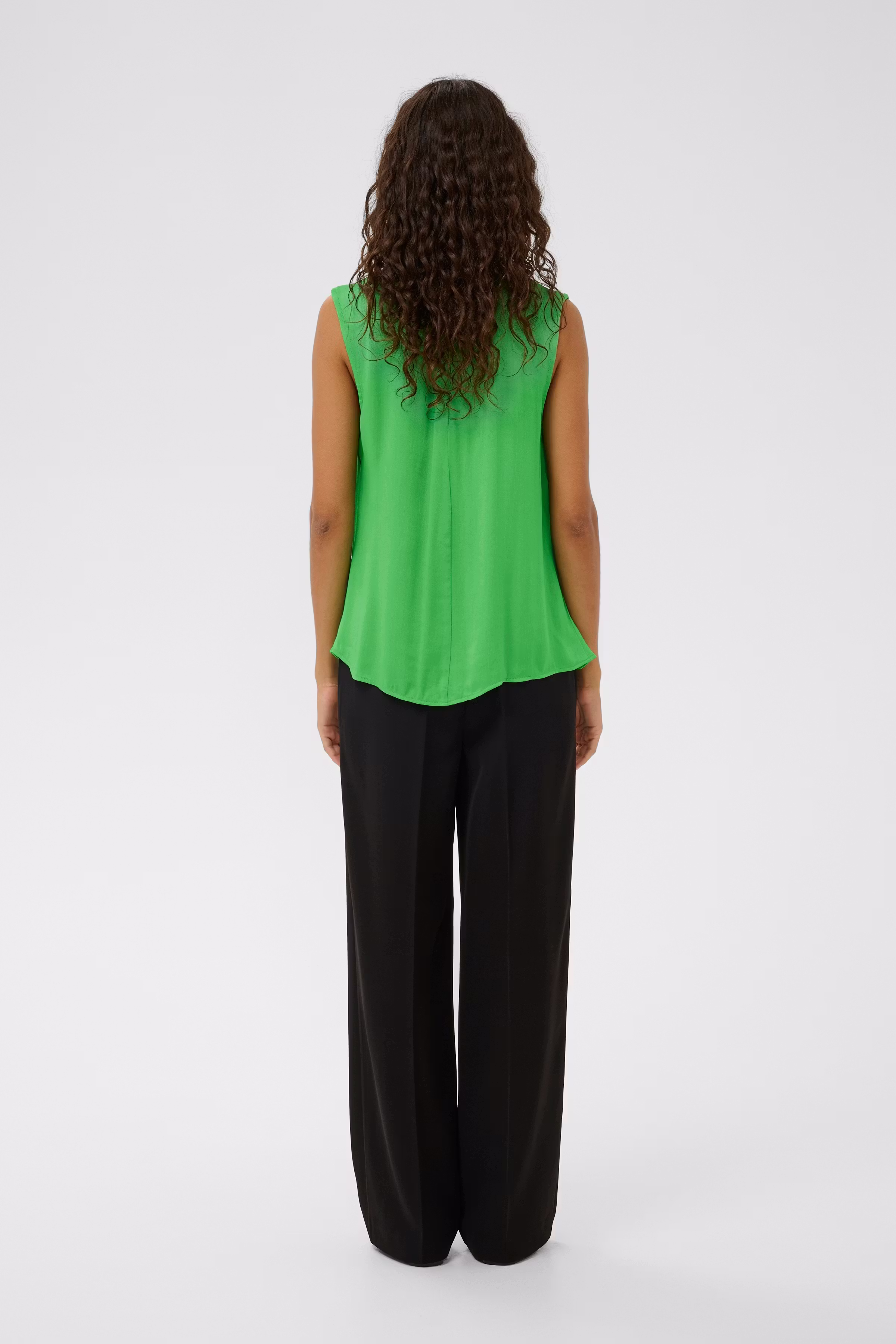 SLNadeya Top LOOKBOOK BACK 30409122-166339