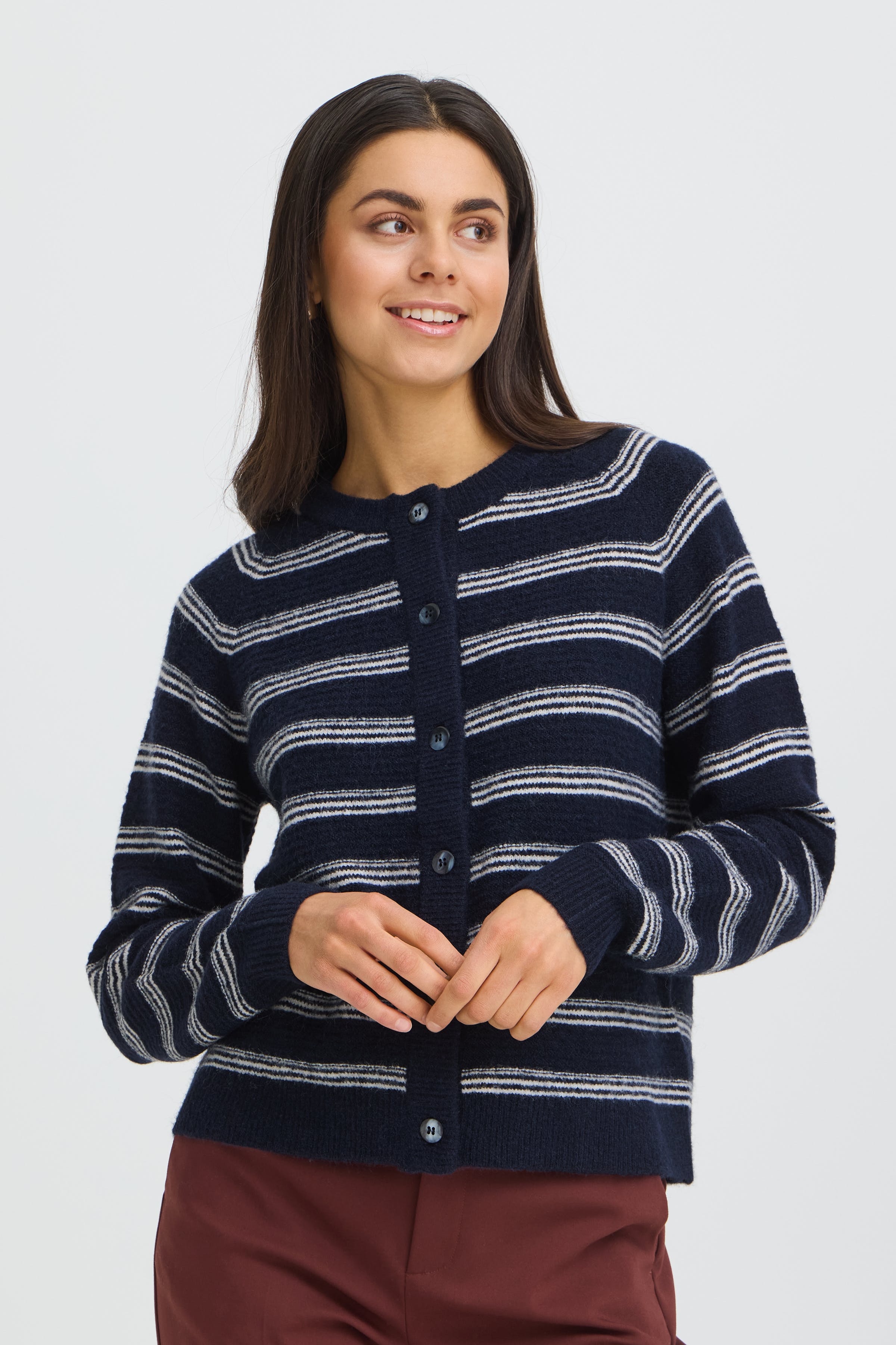 FRKENDRA Cardigan LOOKBOOK FRONT 20618103-900010298