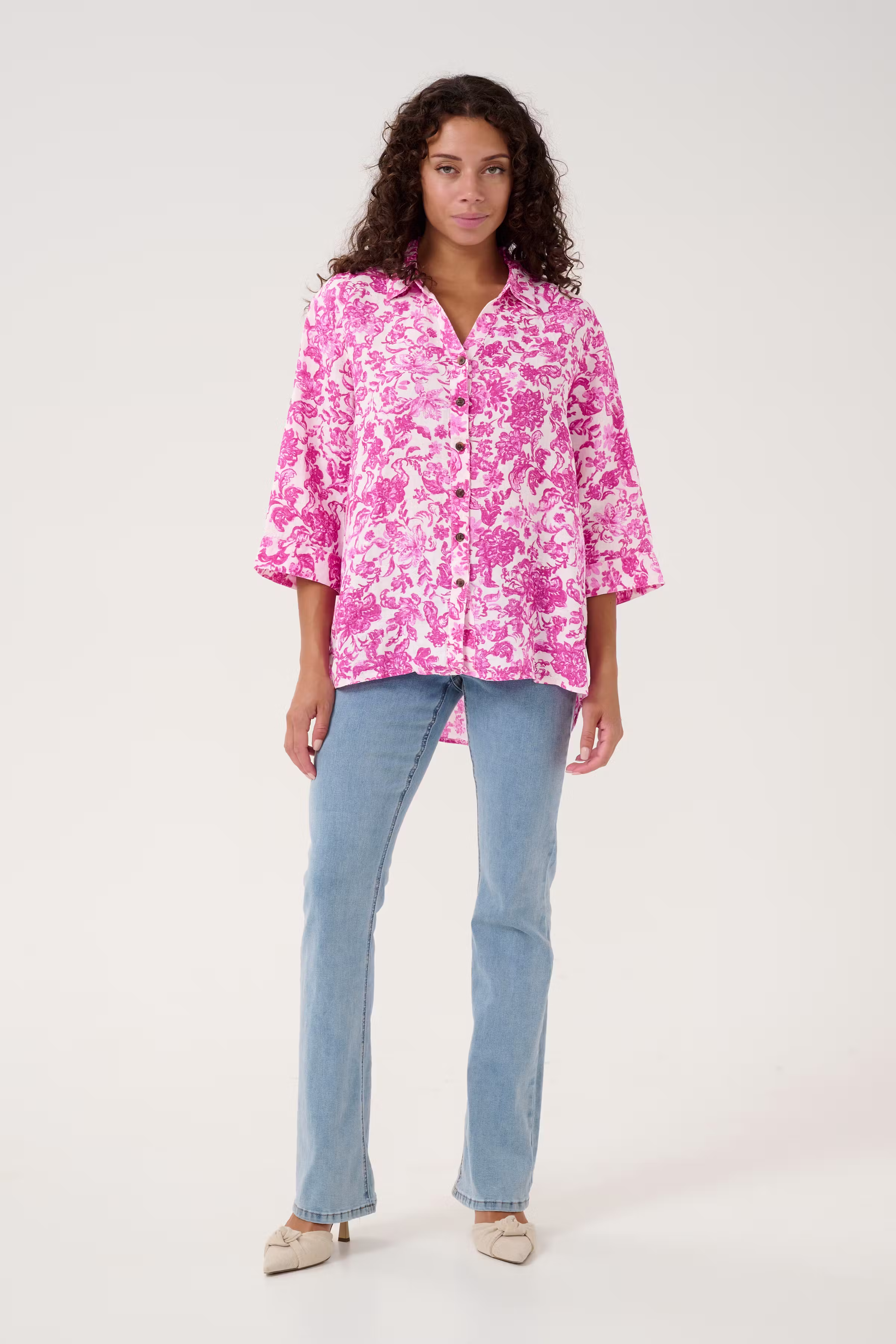 CRBellis Linen Shirt LOOKBOOK FRONT 10612267-105997