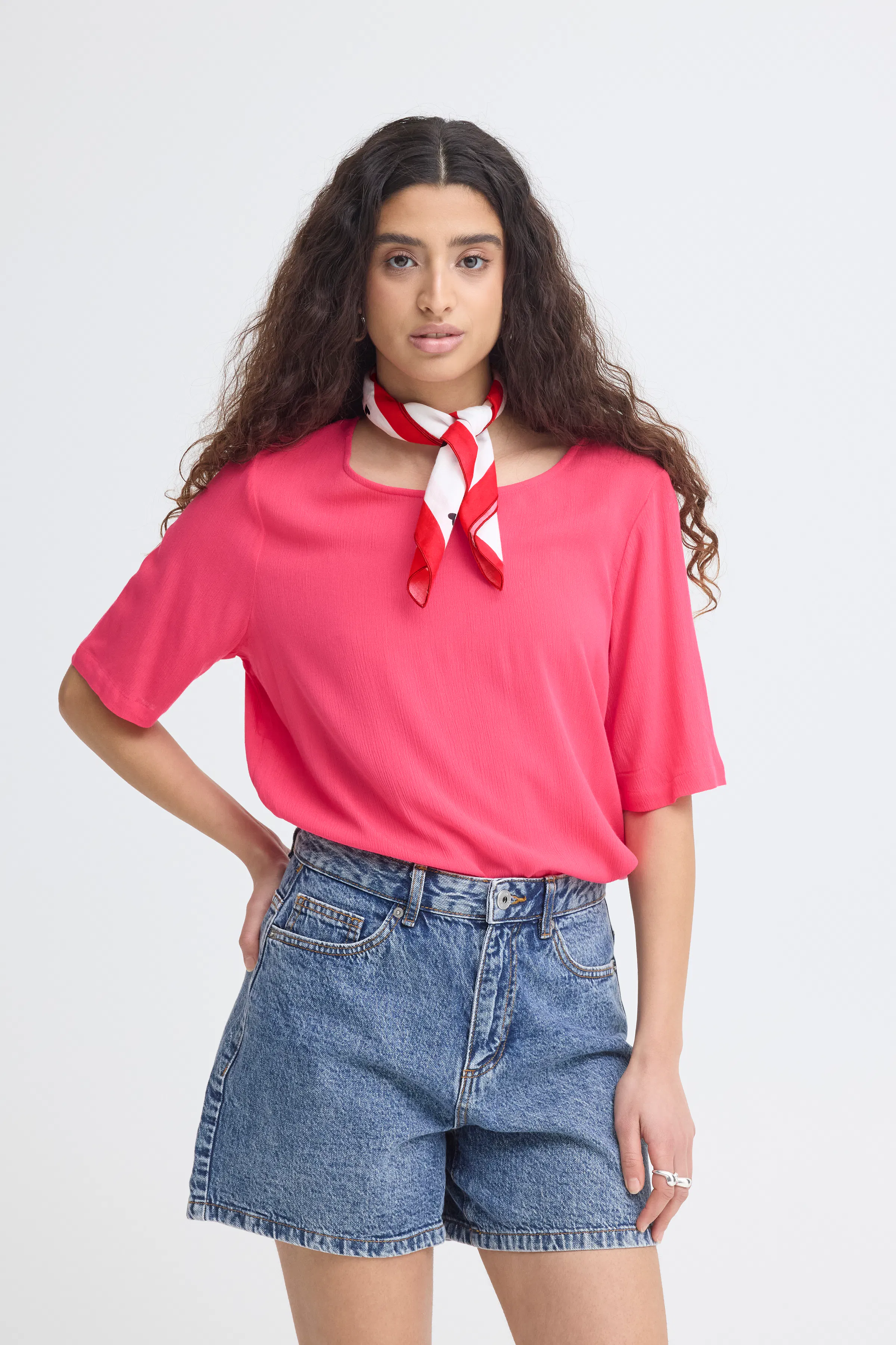 IALIFANA Skjerf LOOKBOOK FRONT 20125689-114201