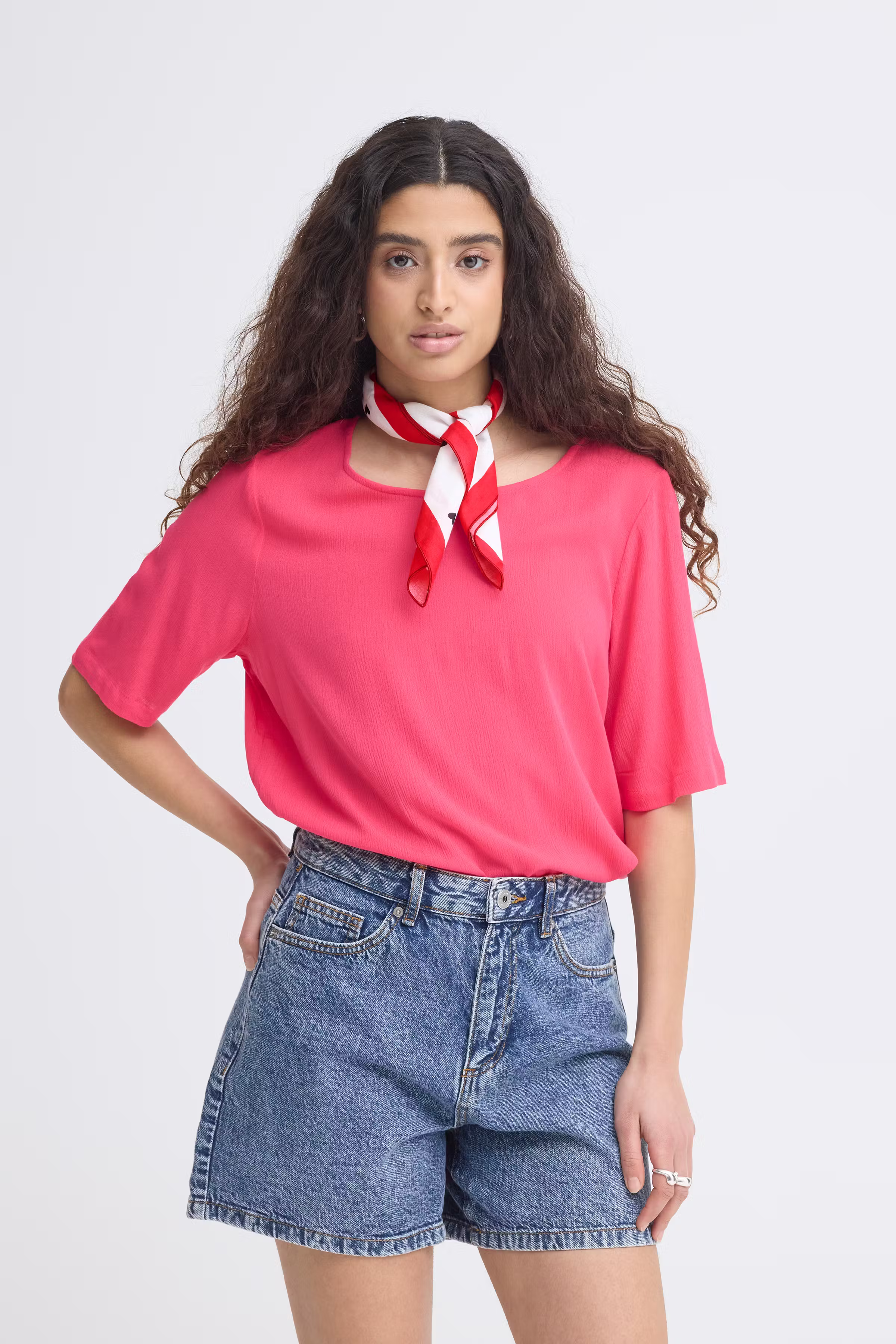 IALIFANA Skjerf LOOKBOOK FRONT 20125689-114201