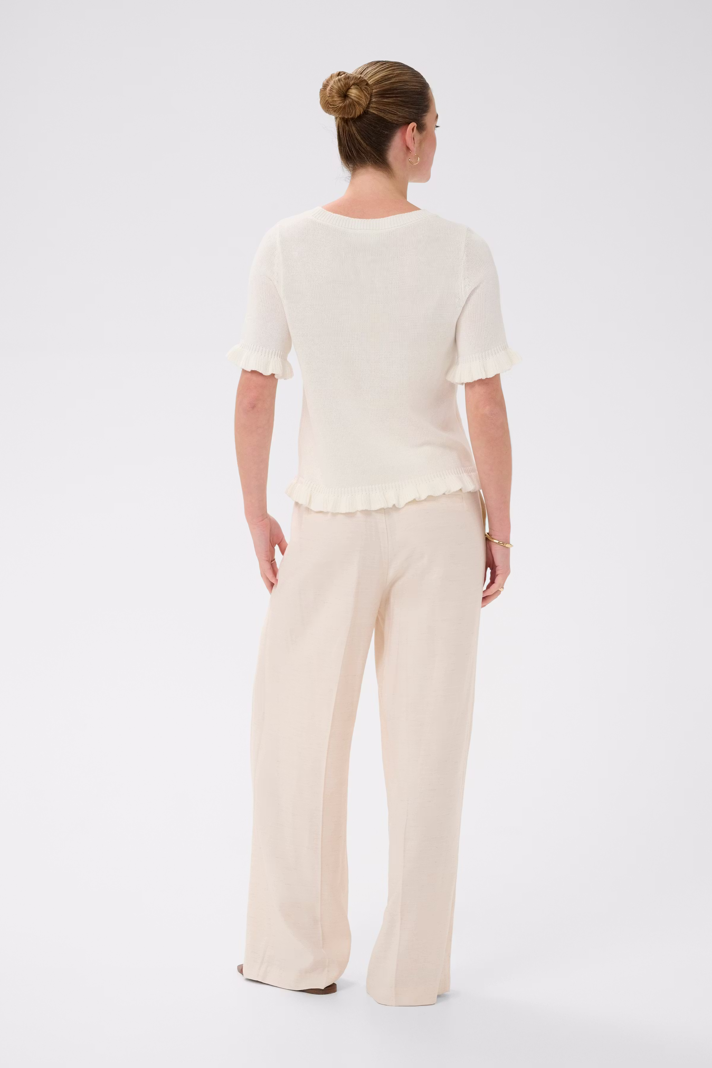 KAlindsay Pullover LOOKBOOK BACK 10511524-110602