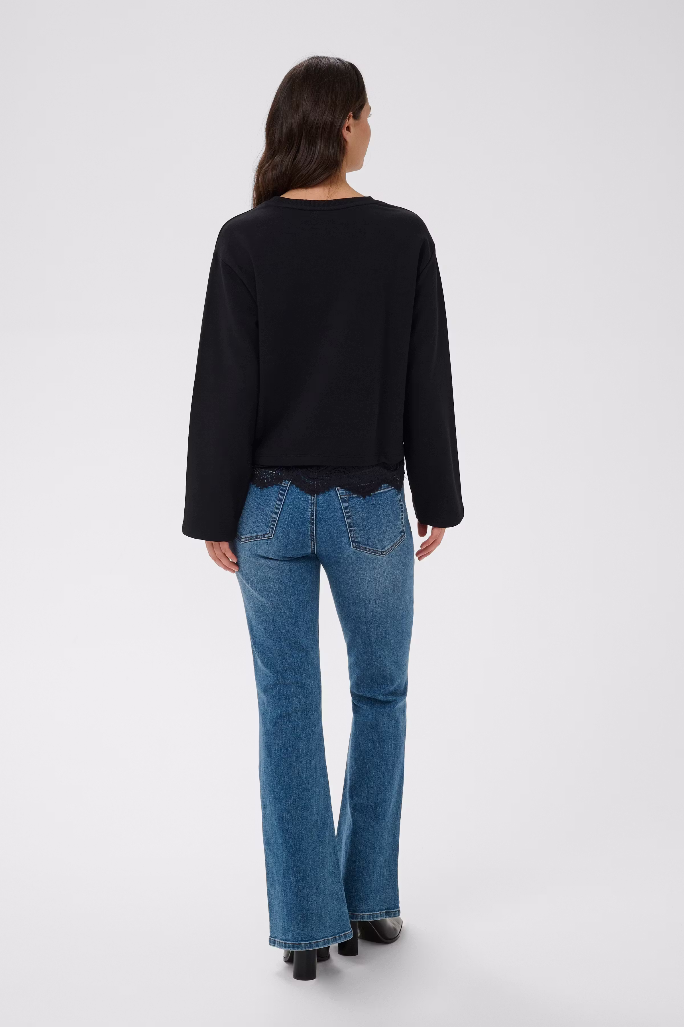 KAsophie Sweatshirt LOOKBOOK BACK 10512596-100121