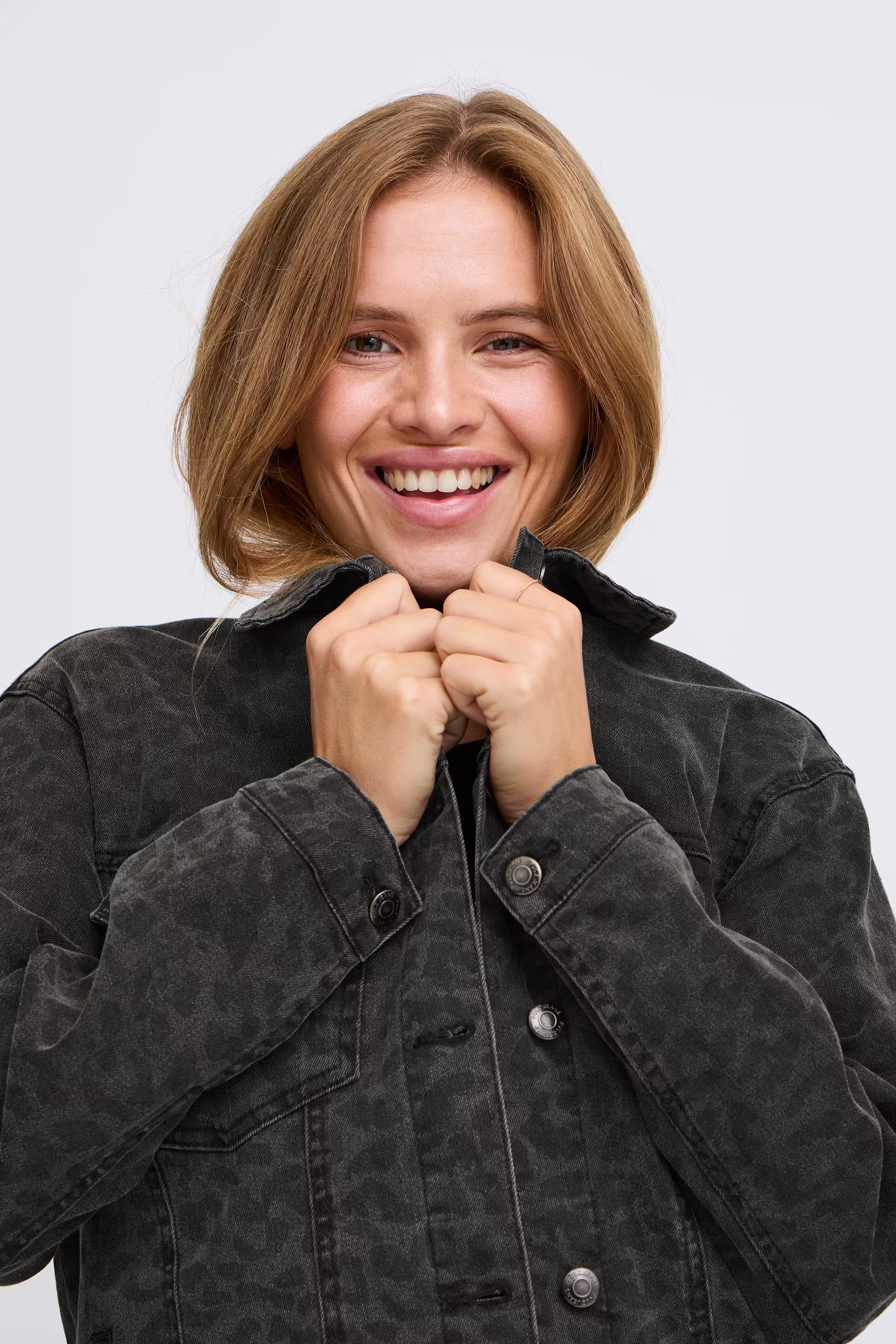 PXJANNAH Denim jakke LOOKBOOK DETAIL 50208791-205027