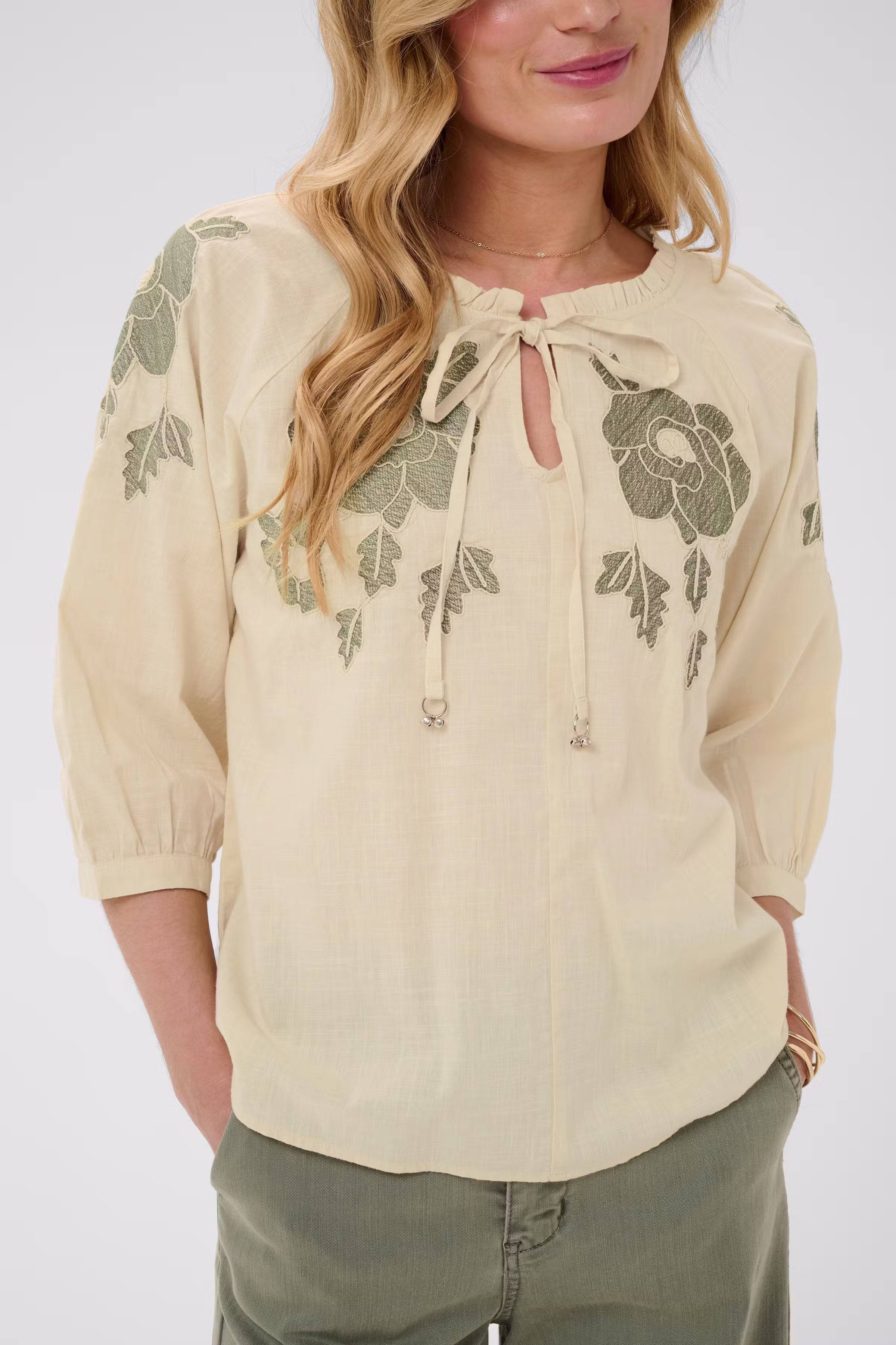 CRZosa Blouse LOOKBOOK DETAIL 10615136-131008