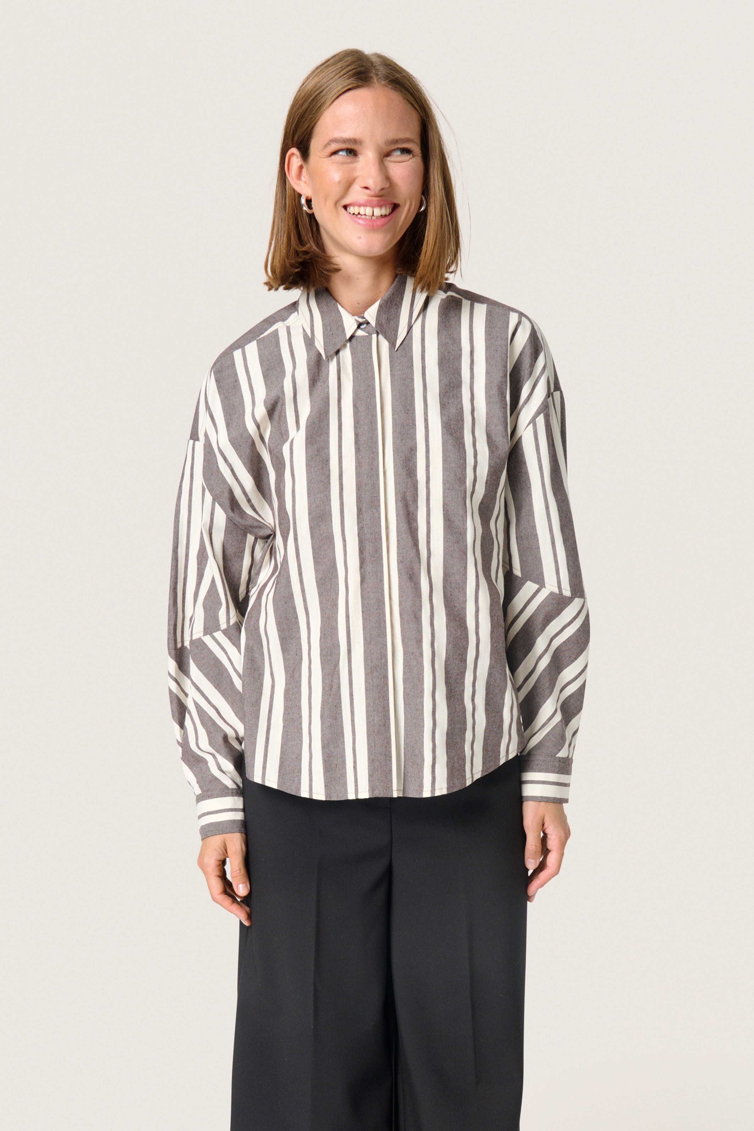 SLAtlanta Shirt LOOKBOOK FRONT 30407945-303369