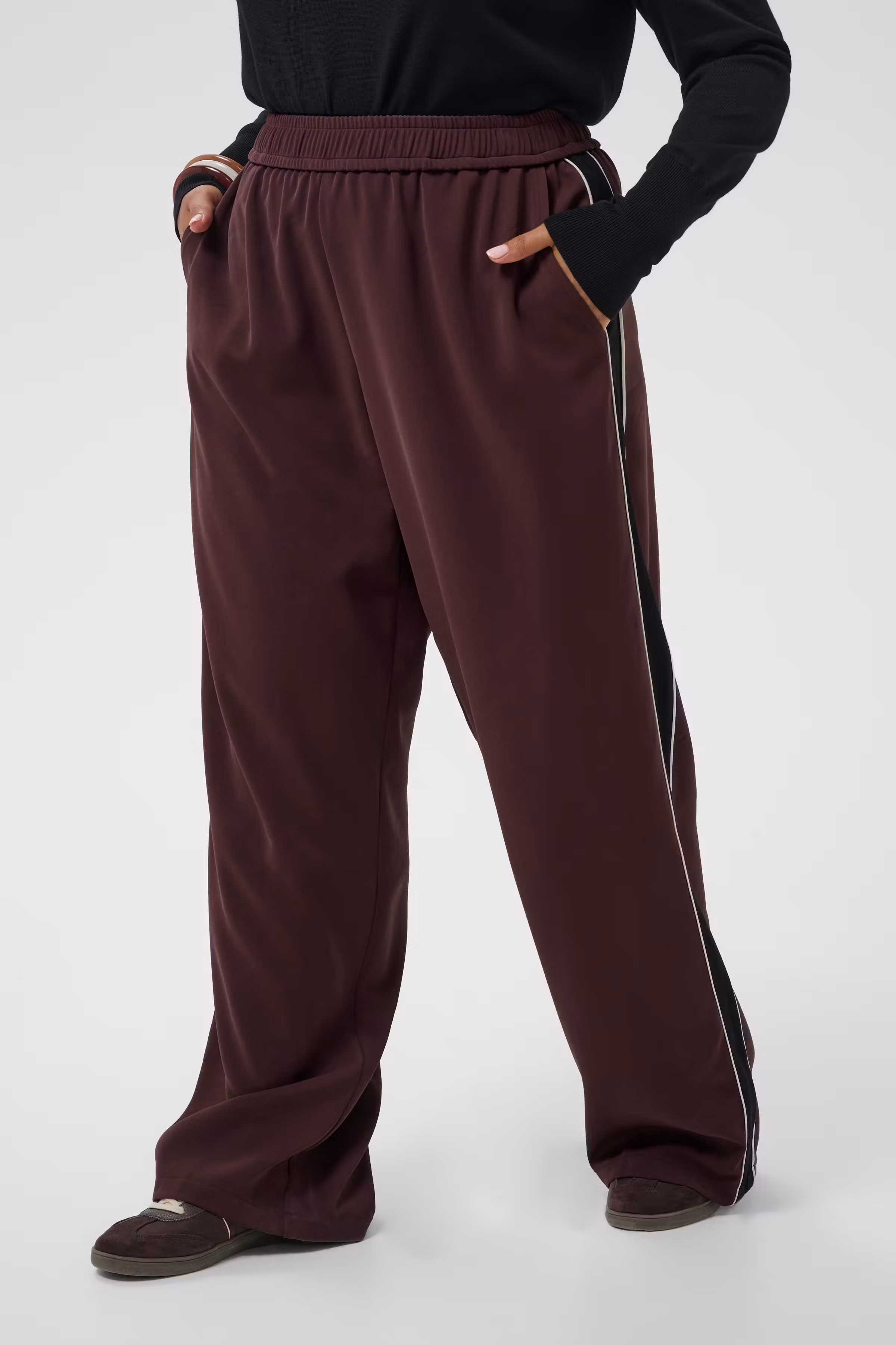 KCgally Byxor LOOKBOOK FRONT 10584396-191619