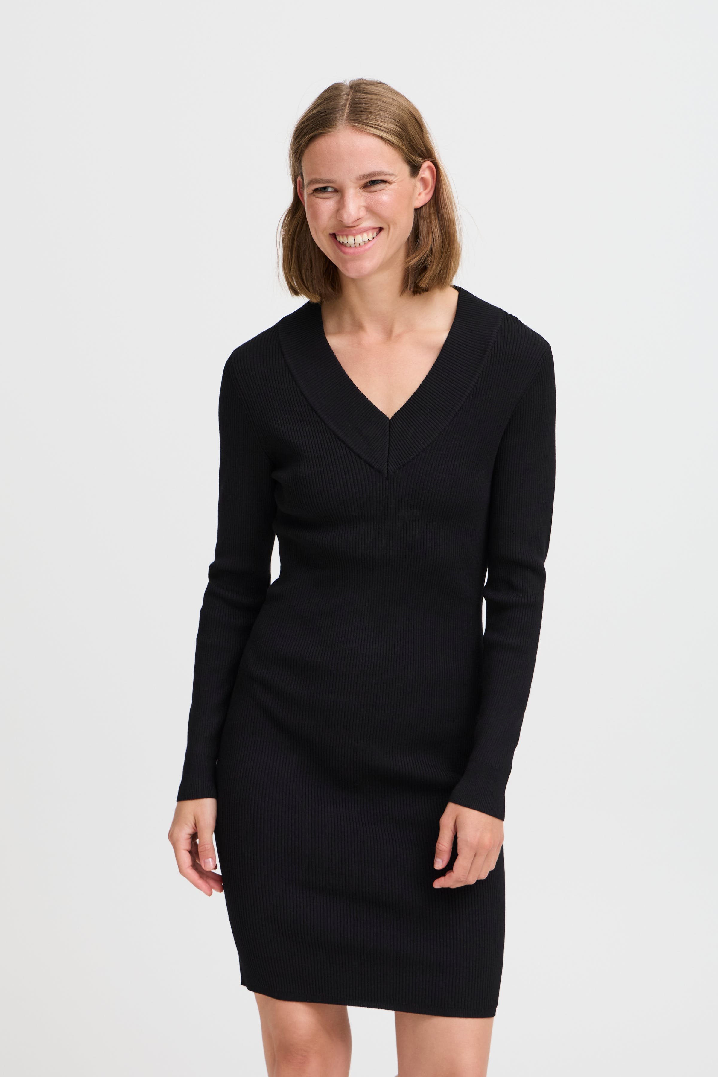 BYMMORLA Dress LOOKBOOK FRONT 20815297-200451