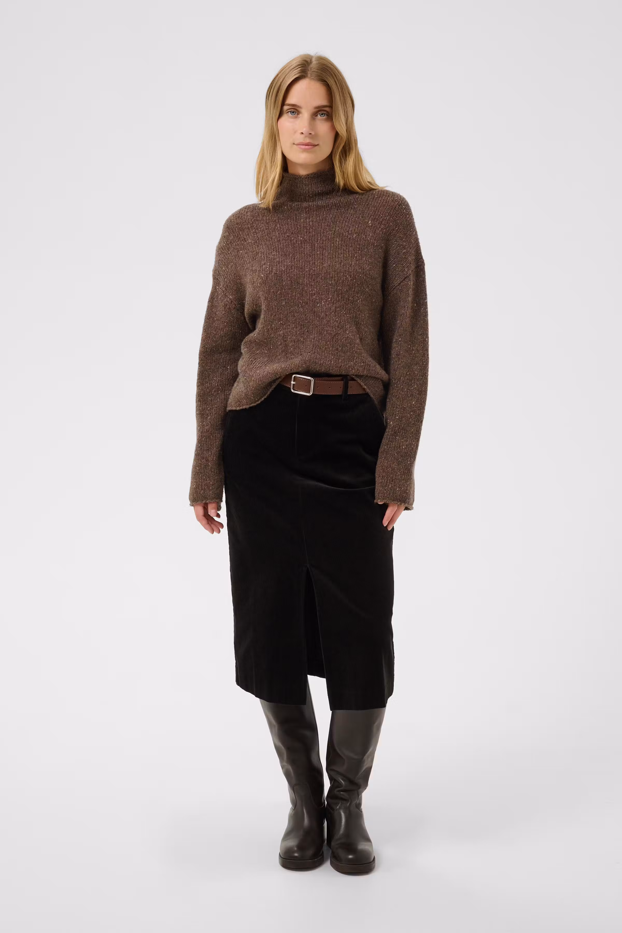 ChanellyPW Pullover LOOKBOOK FRONT 30310844-305372