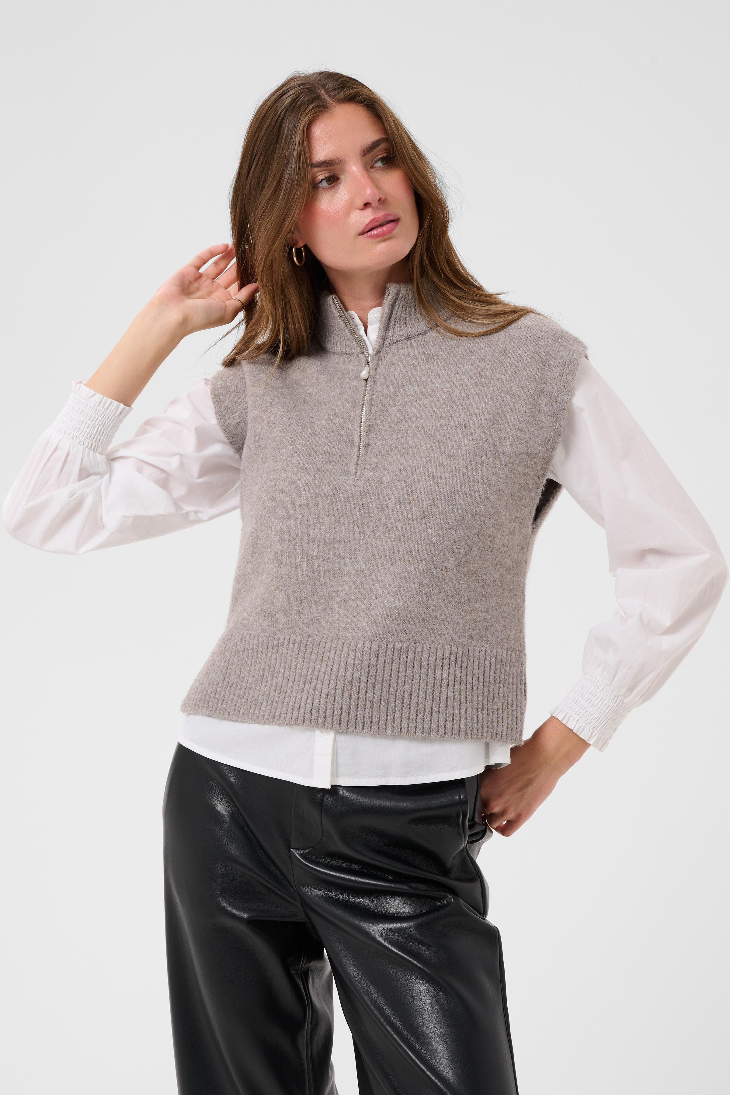 CRTannenbaum Slipover LOOKBOOK FRONT 10614514-1712121
