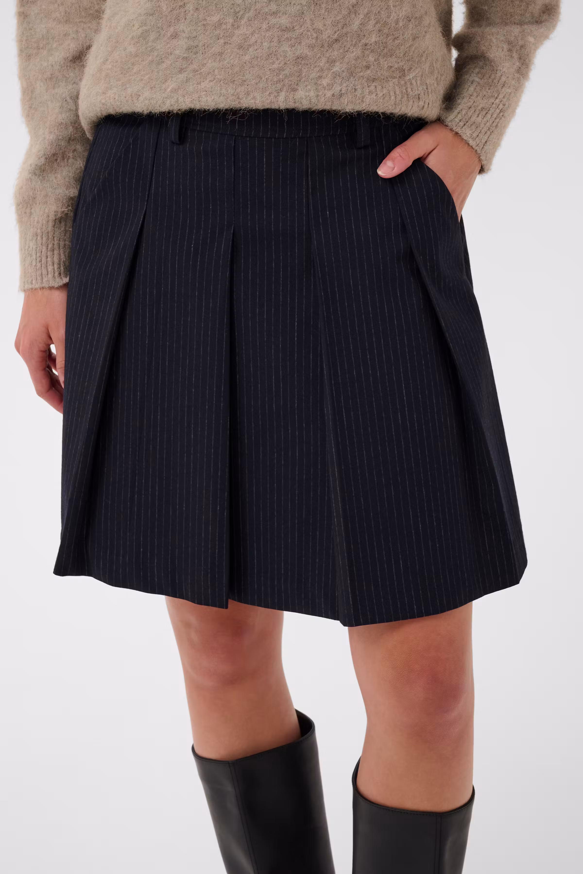 TylerSZ Skirt LOOKBOOK DETAIL 30515371-305229