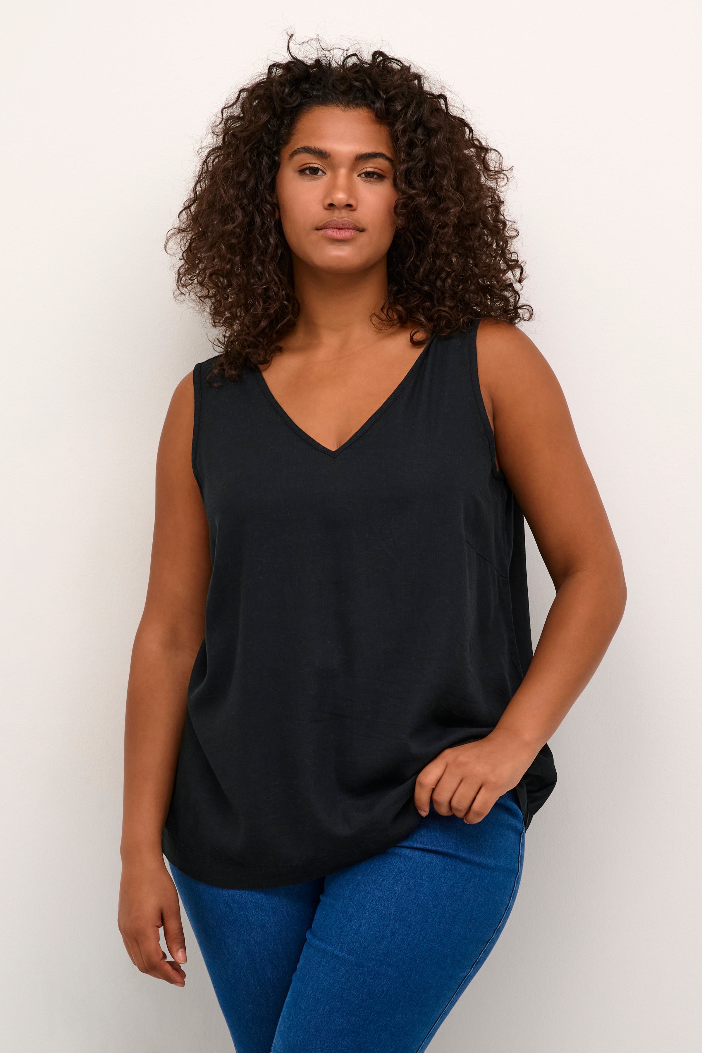 KCmille Linen Top LOOKBOOK FRONT 10582216-100121