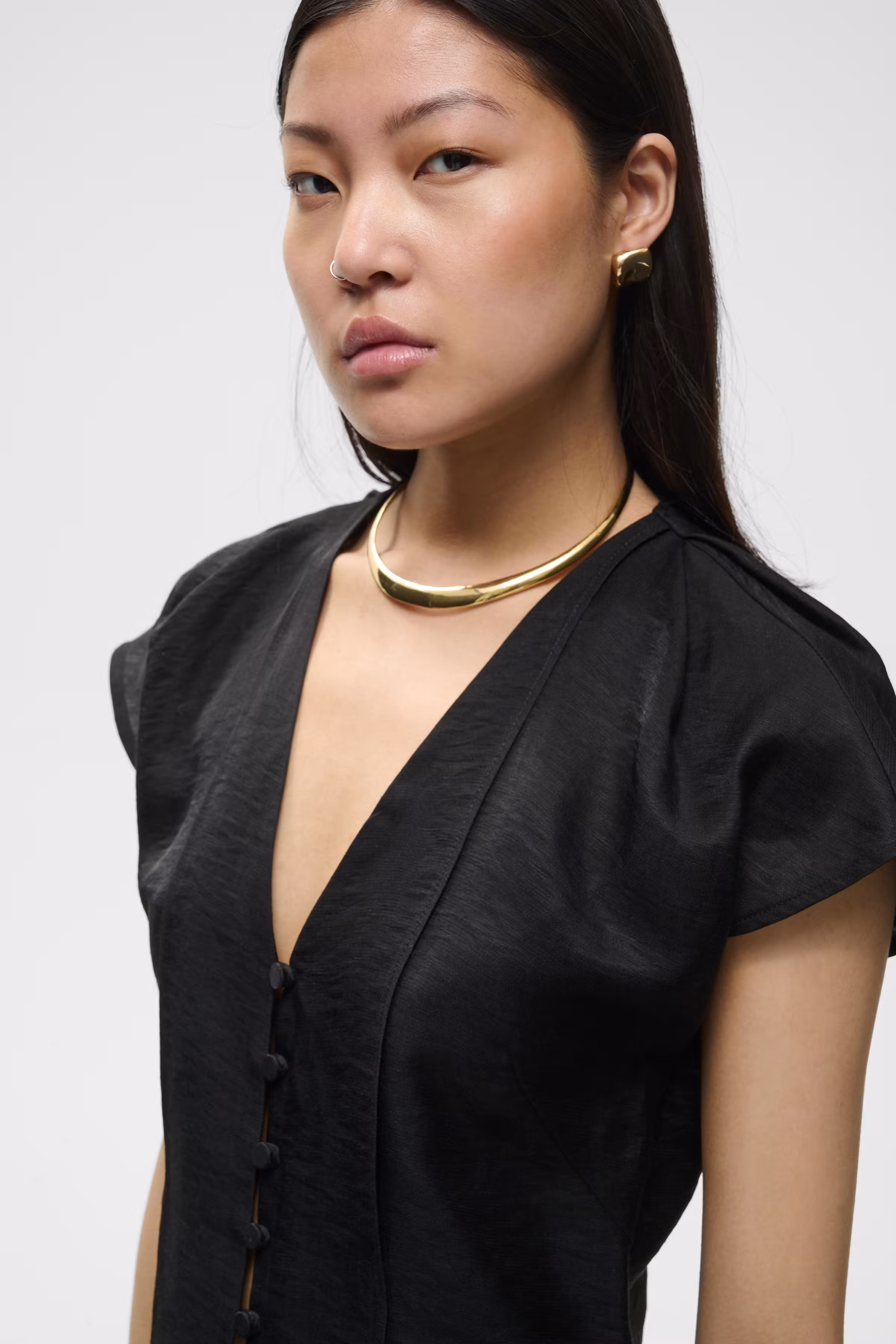 IOTABITHA Bluse LOOKBOOK DETAIL 30600578-BK999