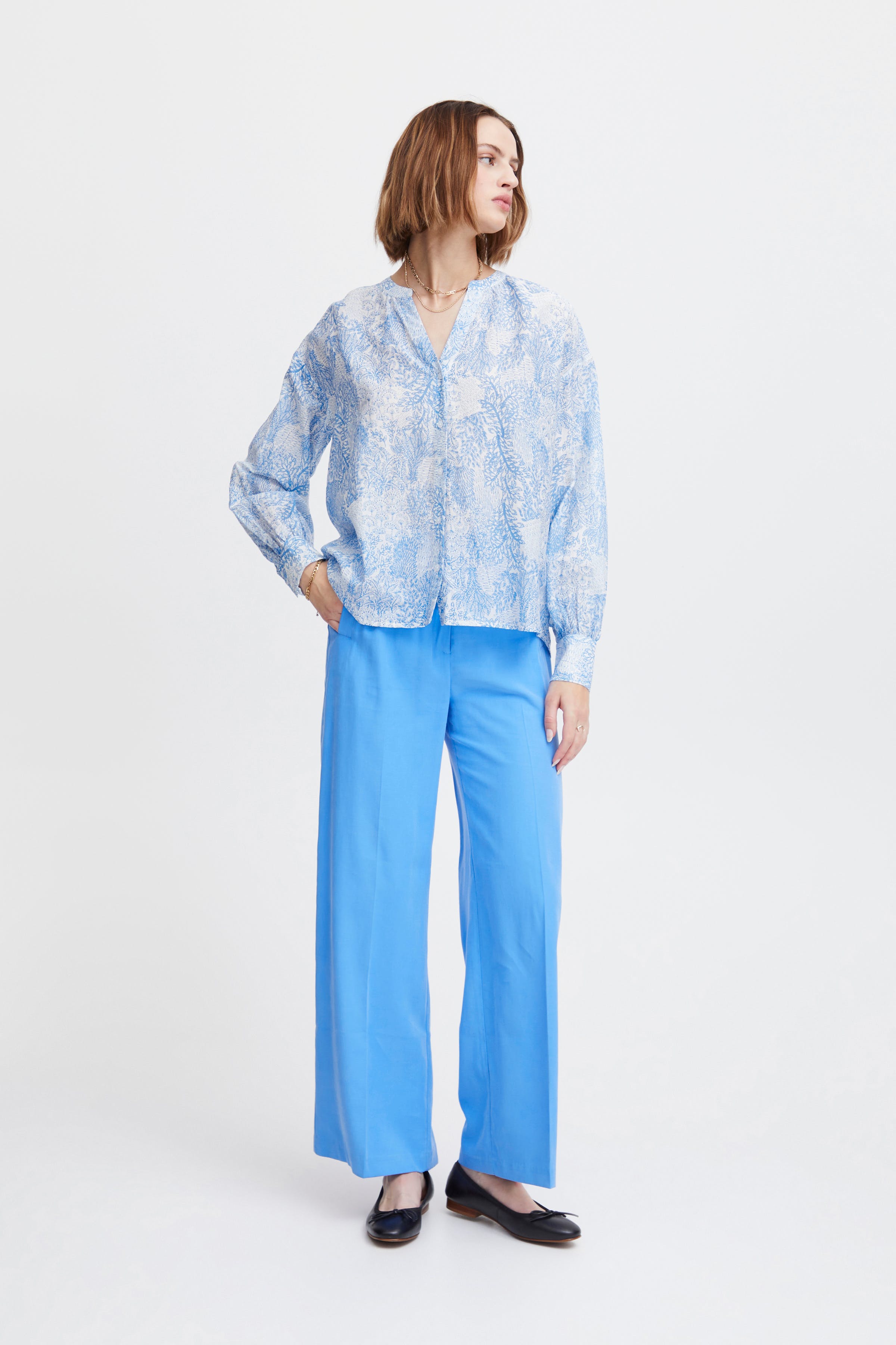 IRTHEA Skjorte LOOKBOOK FRONT 20119945-202586