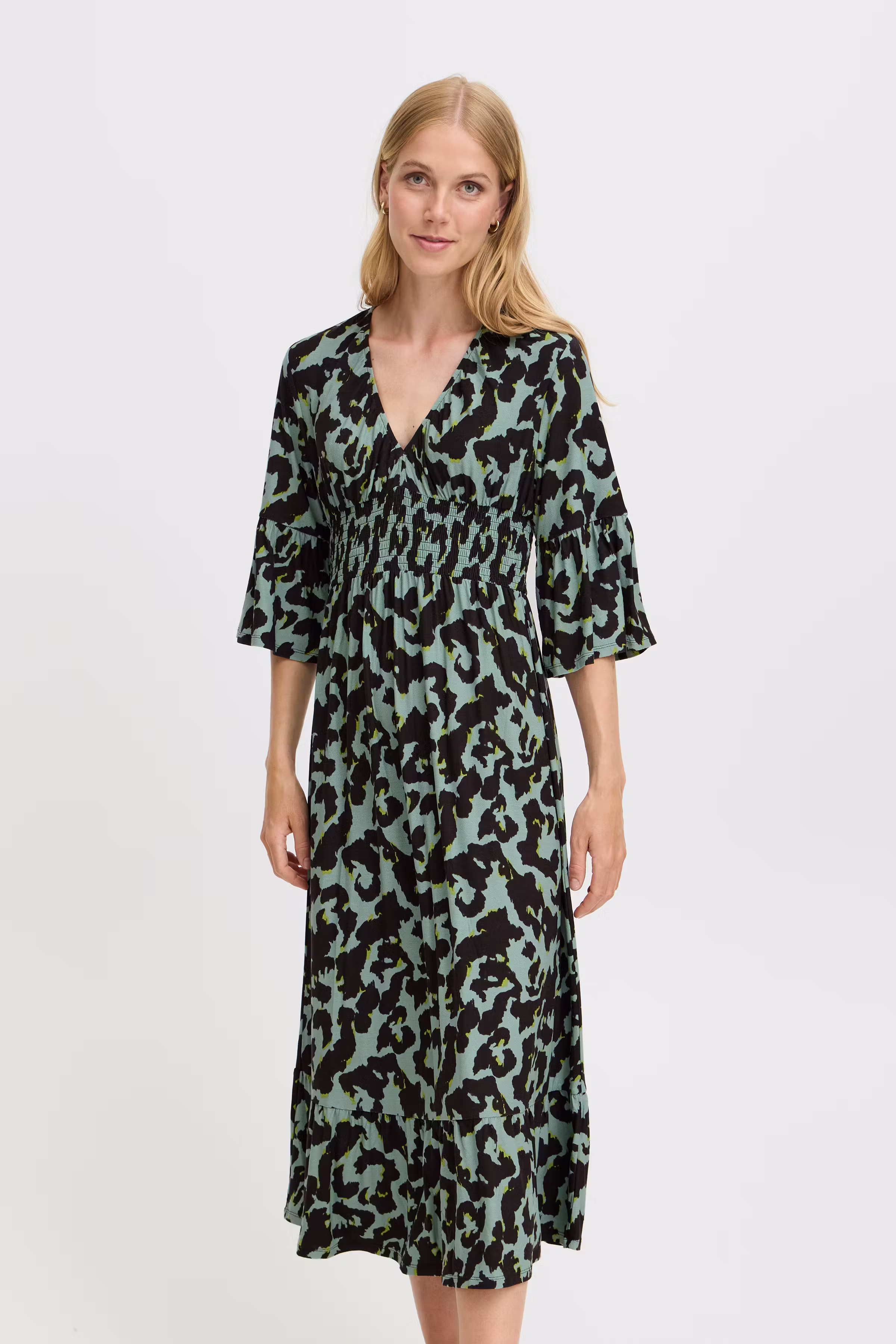 FRSAVOY Kjole LOOKBOOK FRONT 20614652-203441