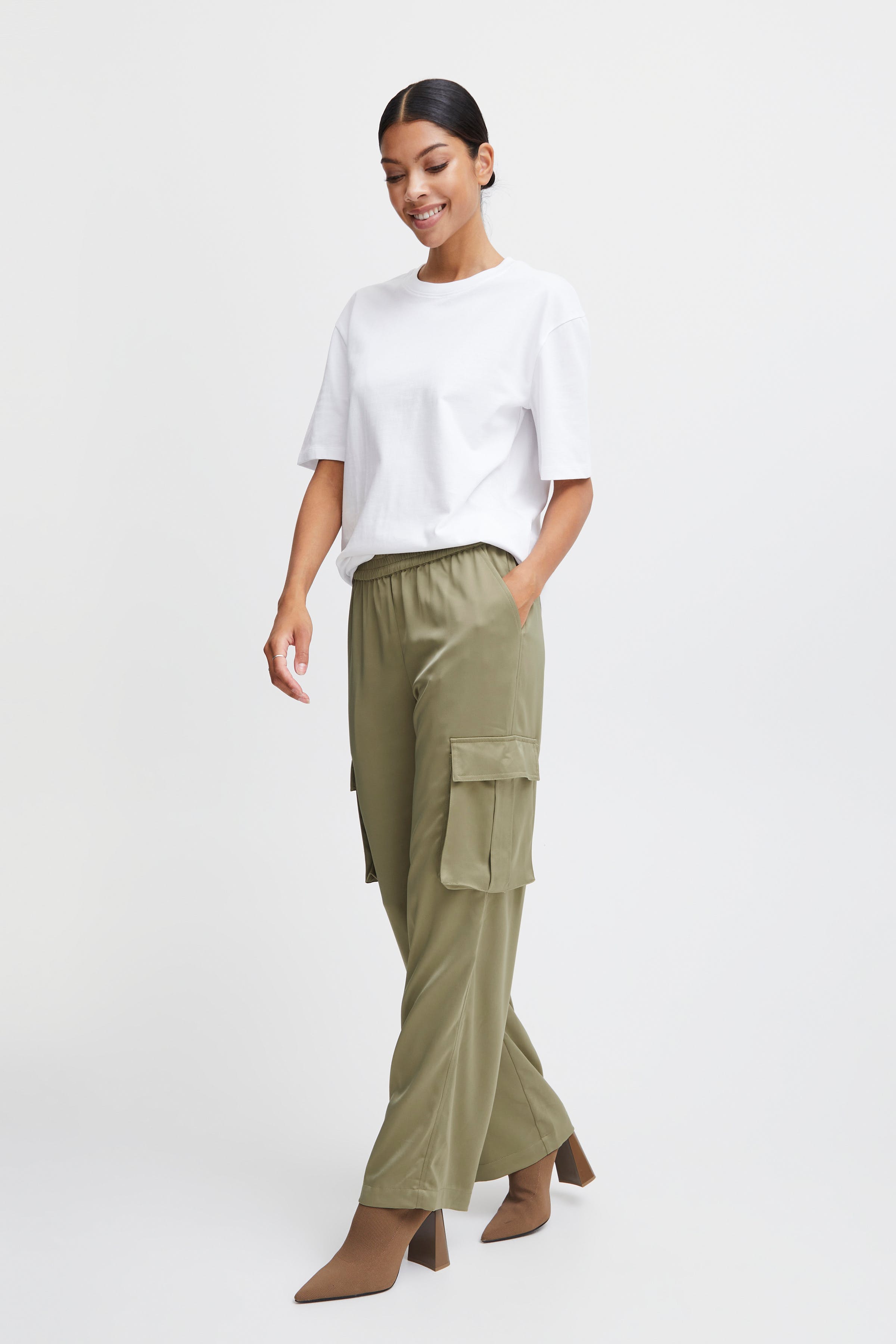 BYESTO Trousers LOOKBOOK FRONT 20814261-170620