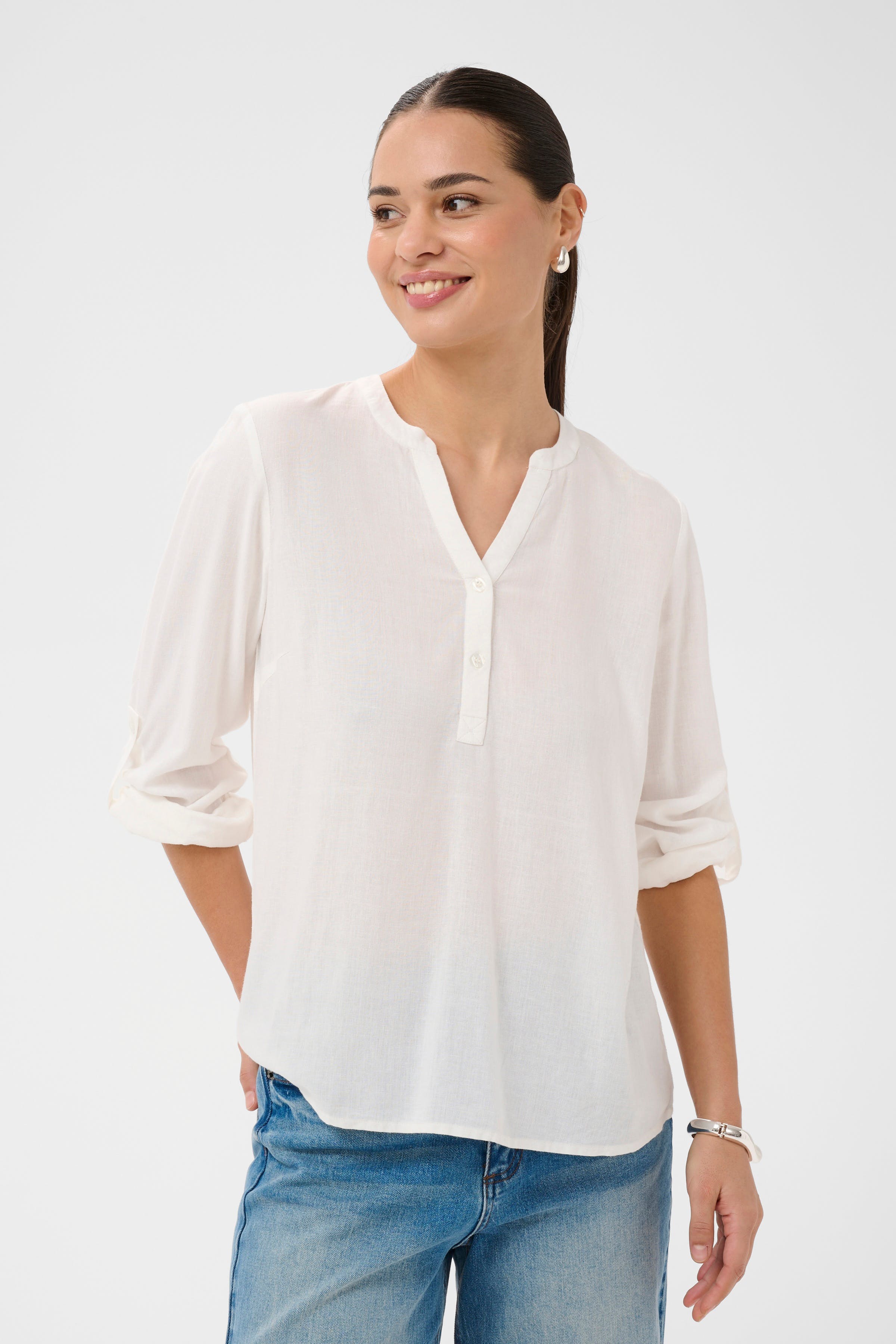 KAmilia Leinen Bluse LOOKBOOK FRONT 10508313-110602