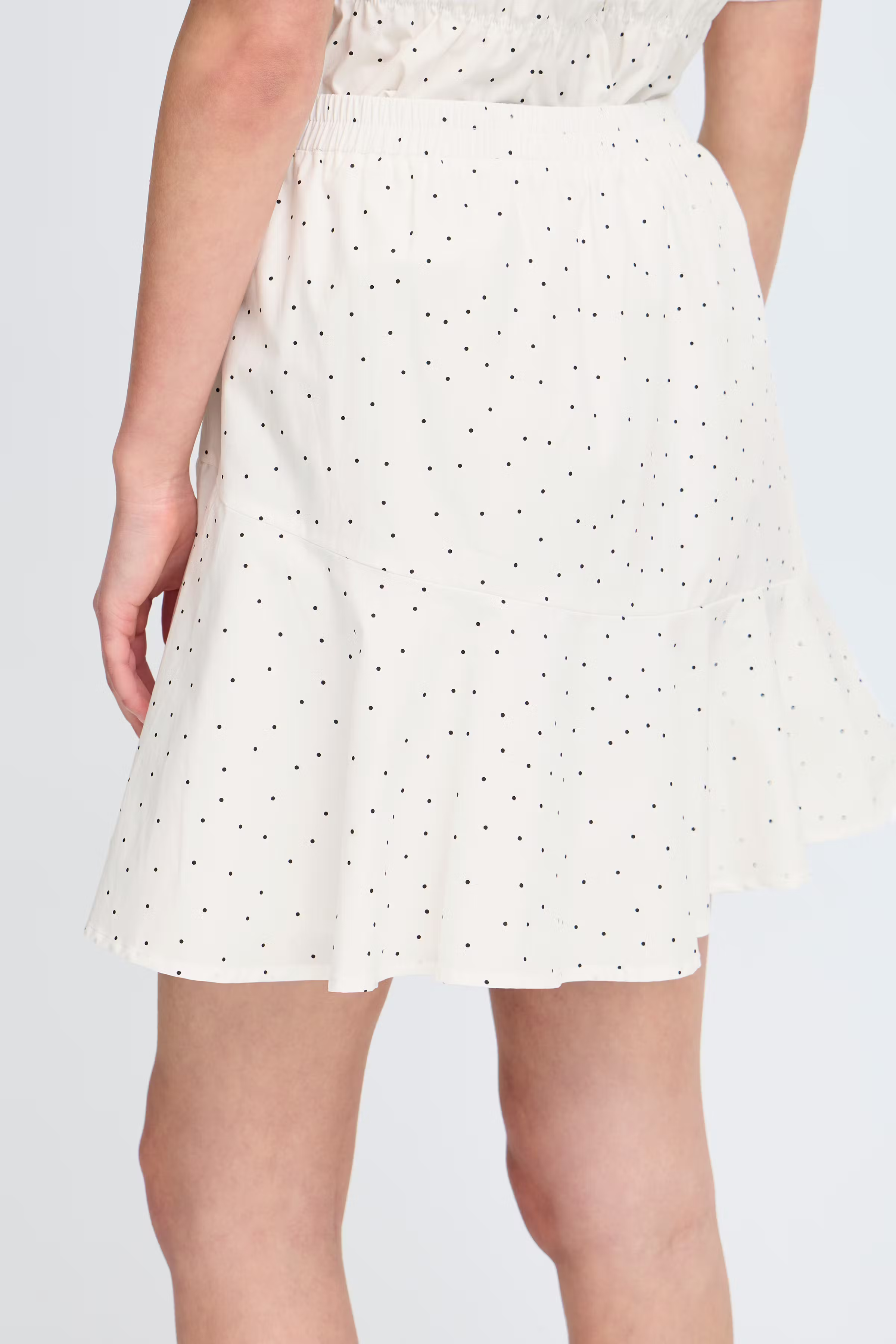 IHXHAZEL Skirt LOOKBOOK DETAIL 20123774-114201