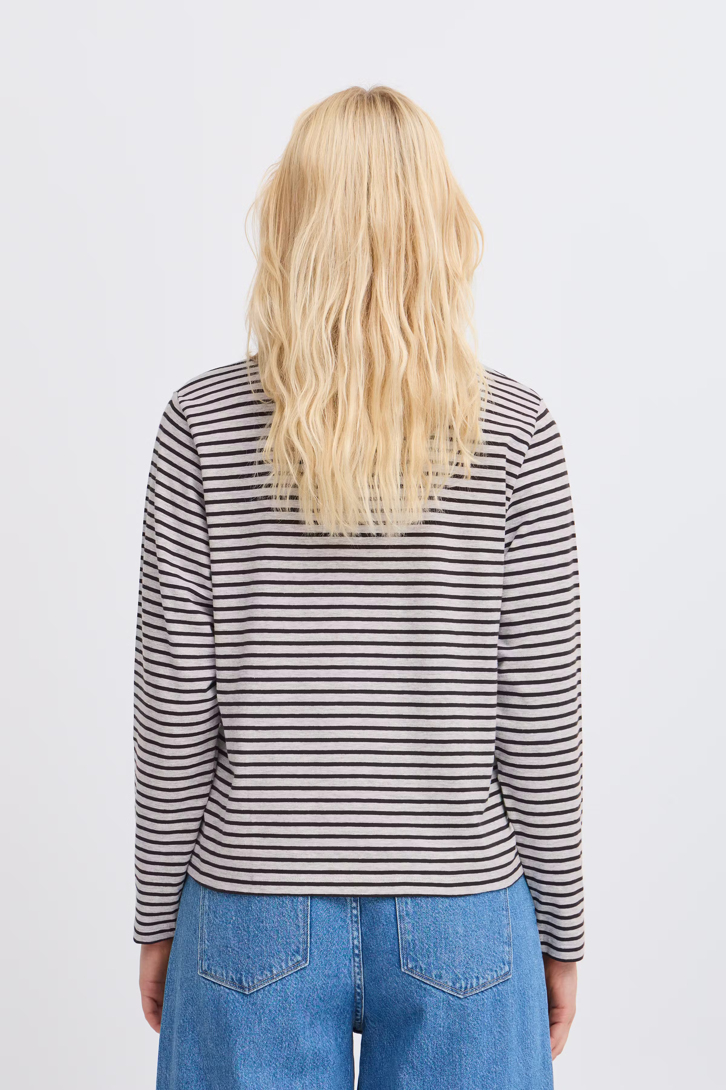 IHMIRA Langermet T-shirt LOOKBOOK BACK 20122519-204128