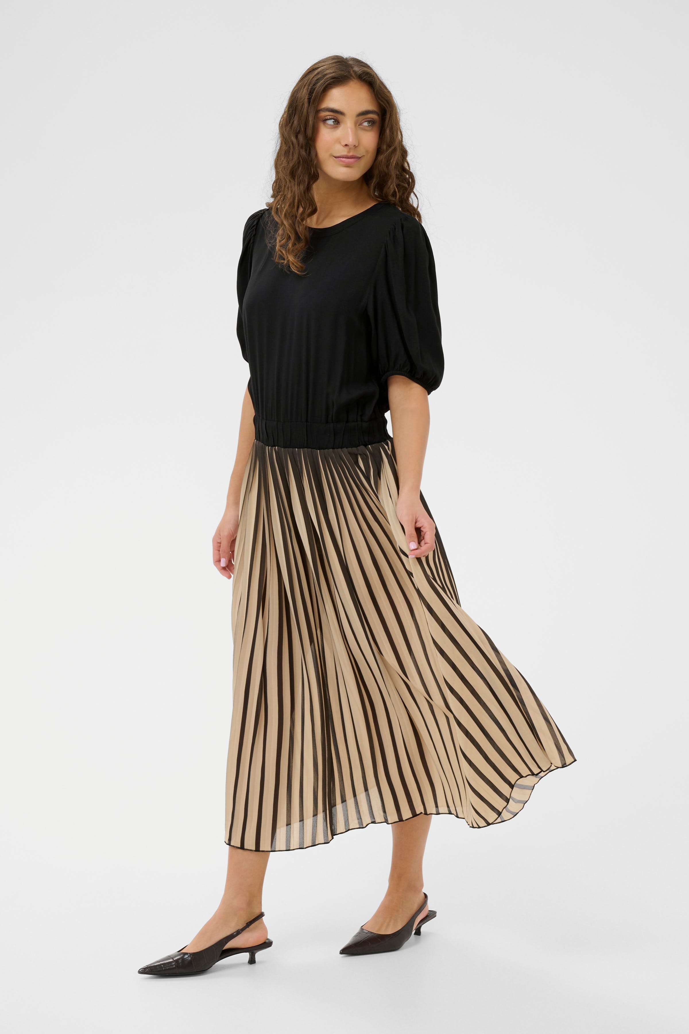 CUcarly Kleid LOOKBOOK FRONT 50110993-500012