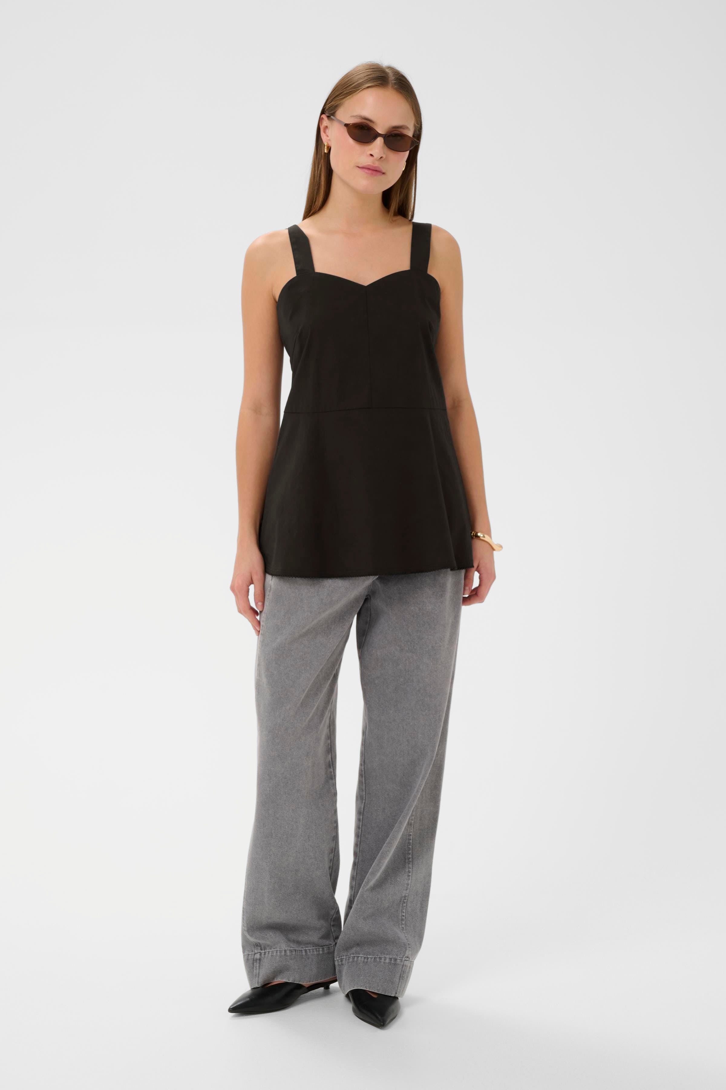 SLNoelle Top LOOKBOOK FRONT 30409055-194008