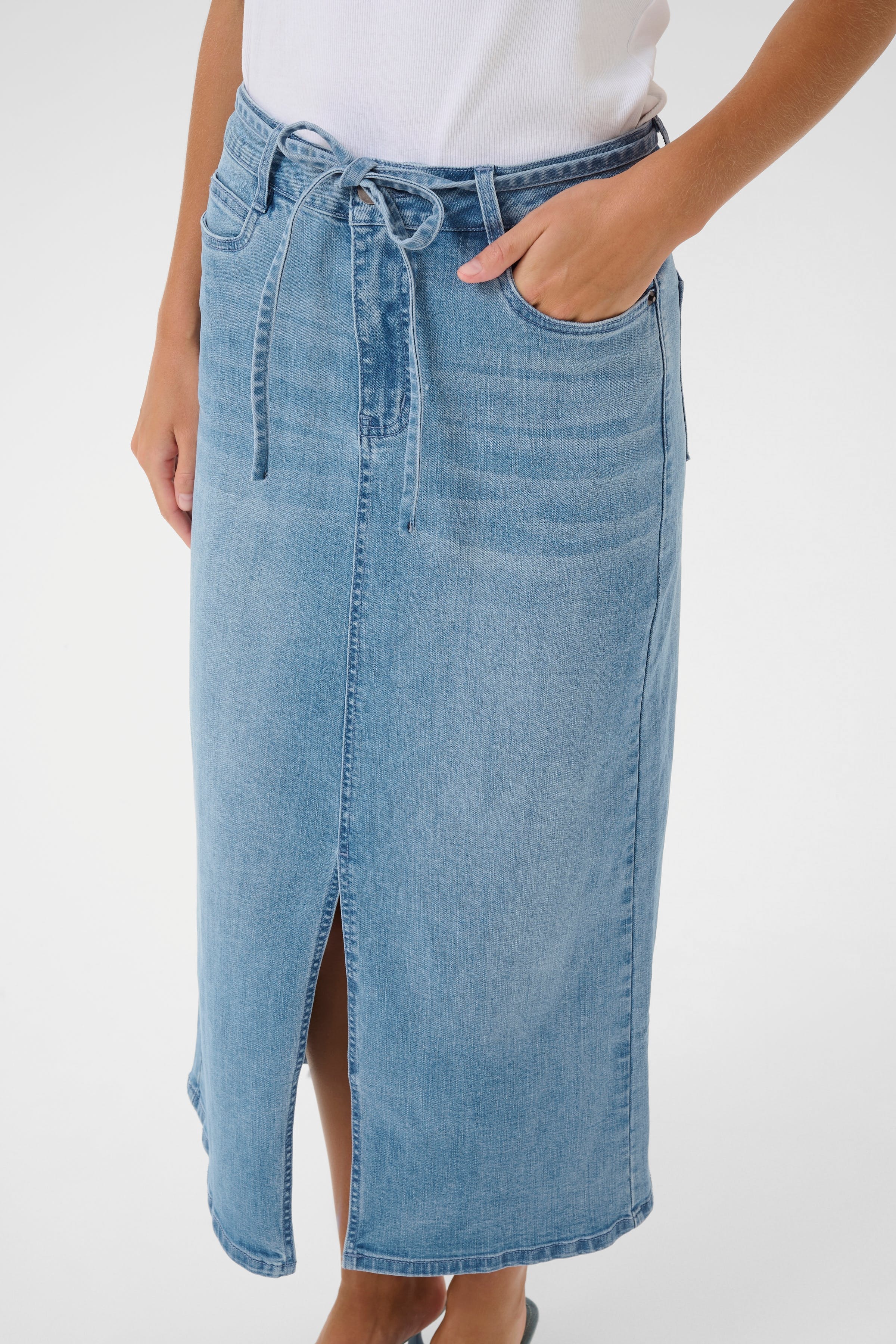 KAsarah Rock LOOKBOOK DETAIL 10510369-108113