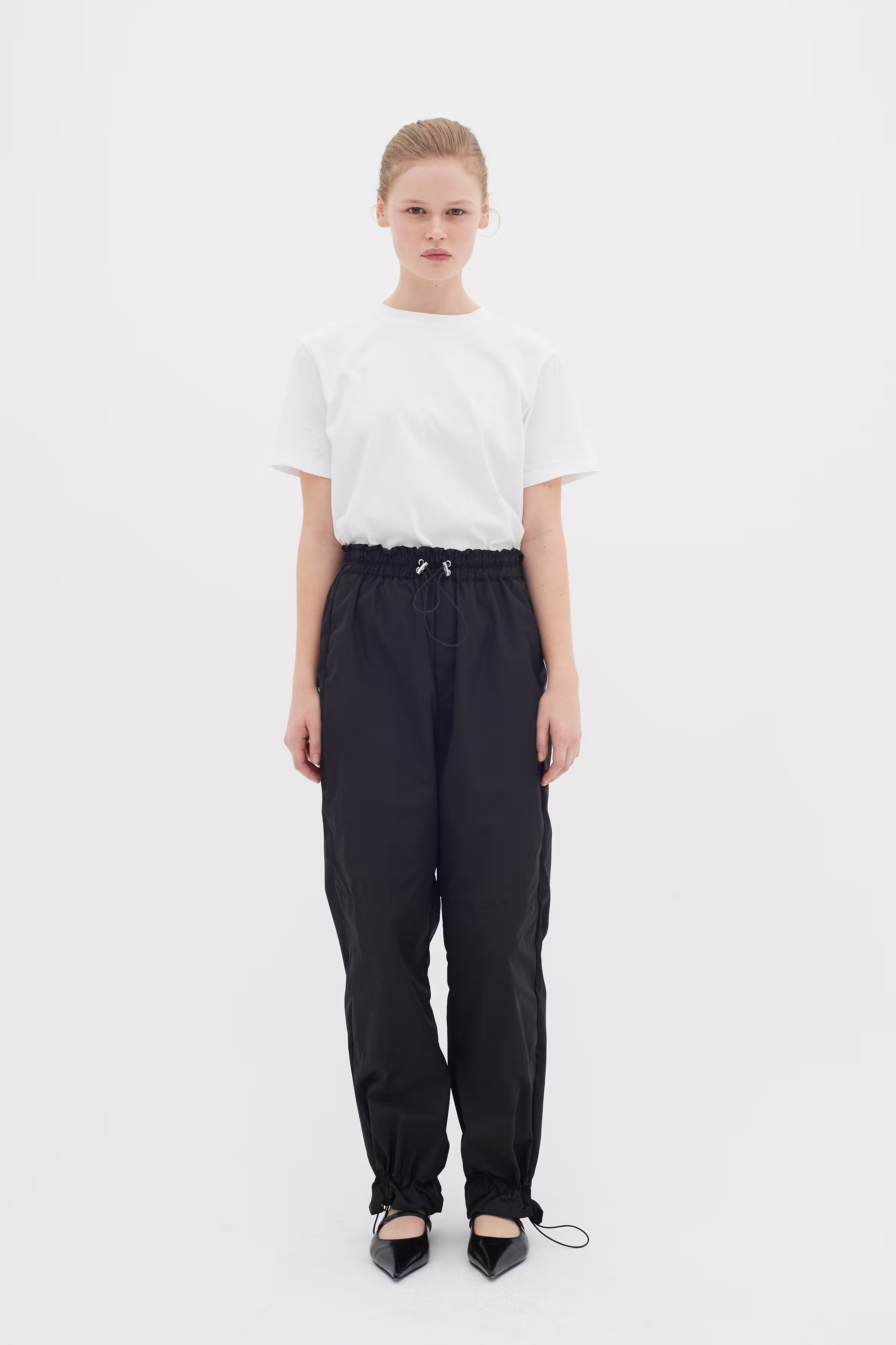 TaniaIW Trousers LOOKBOOK FRONT 30109048-194008