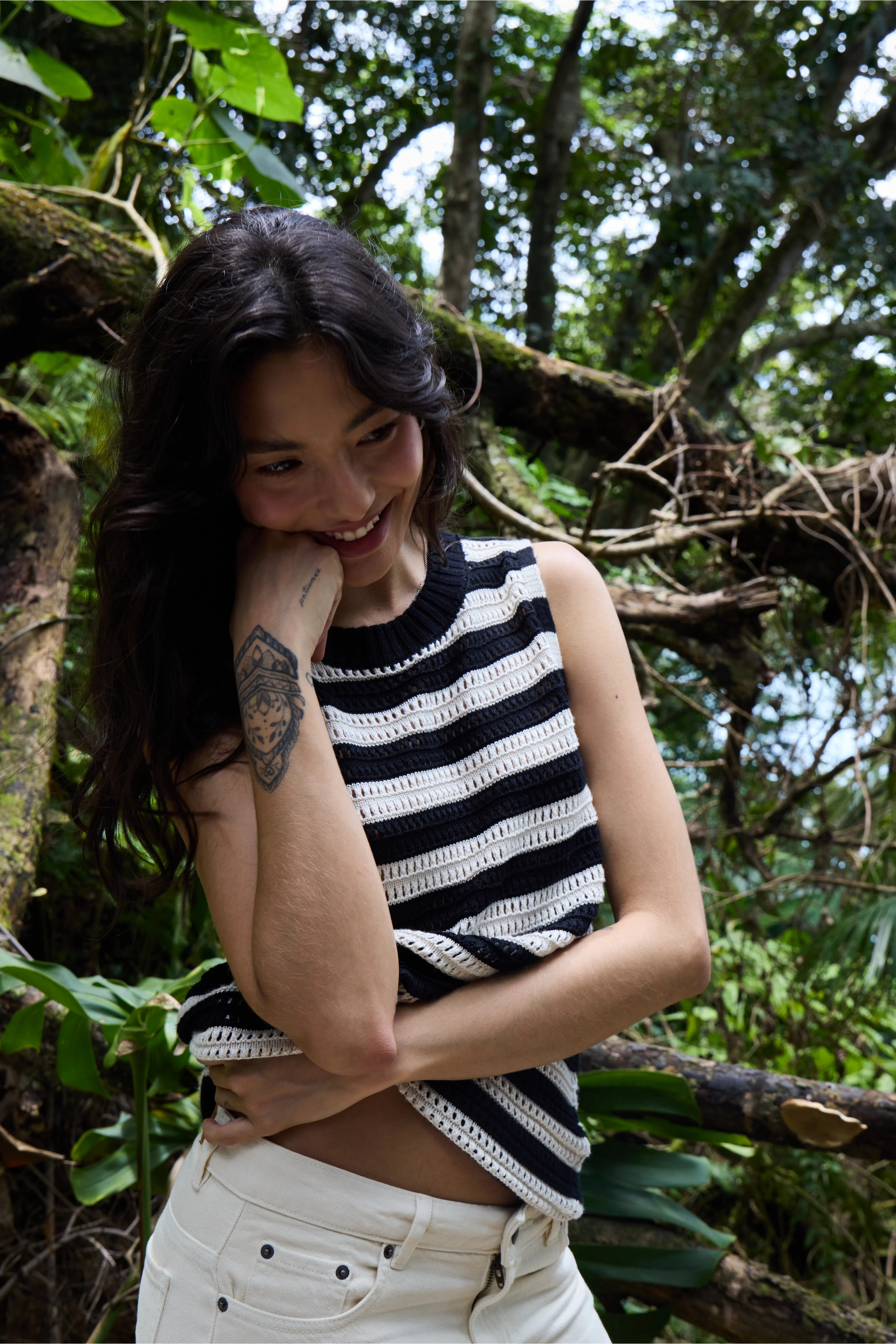 IHBETUES Top LOCATION NONE 20125445-900005286