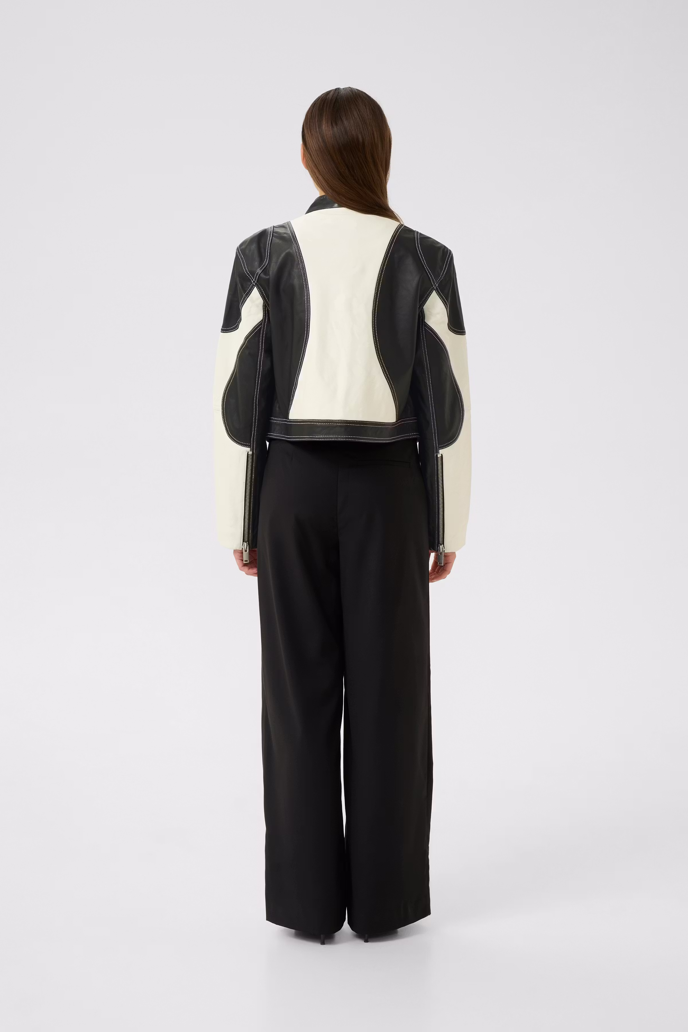 GZbirka Leather jacket LOOKBOOK BACK 10909932-100017