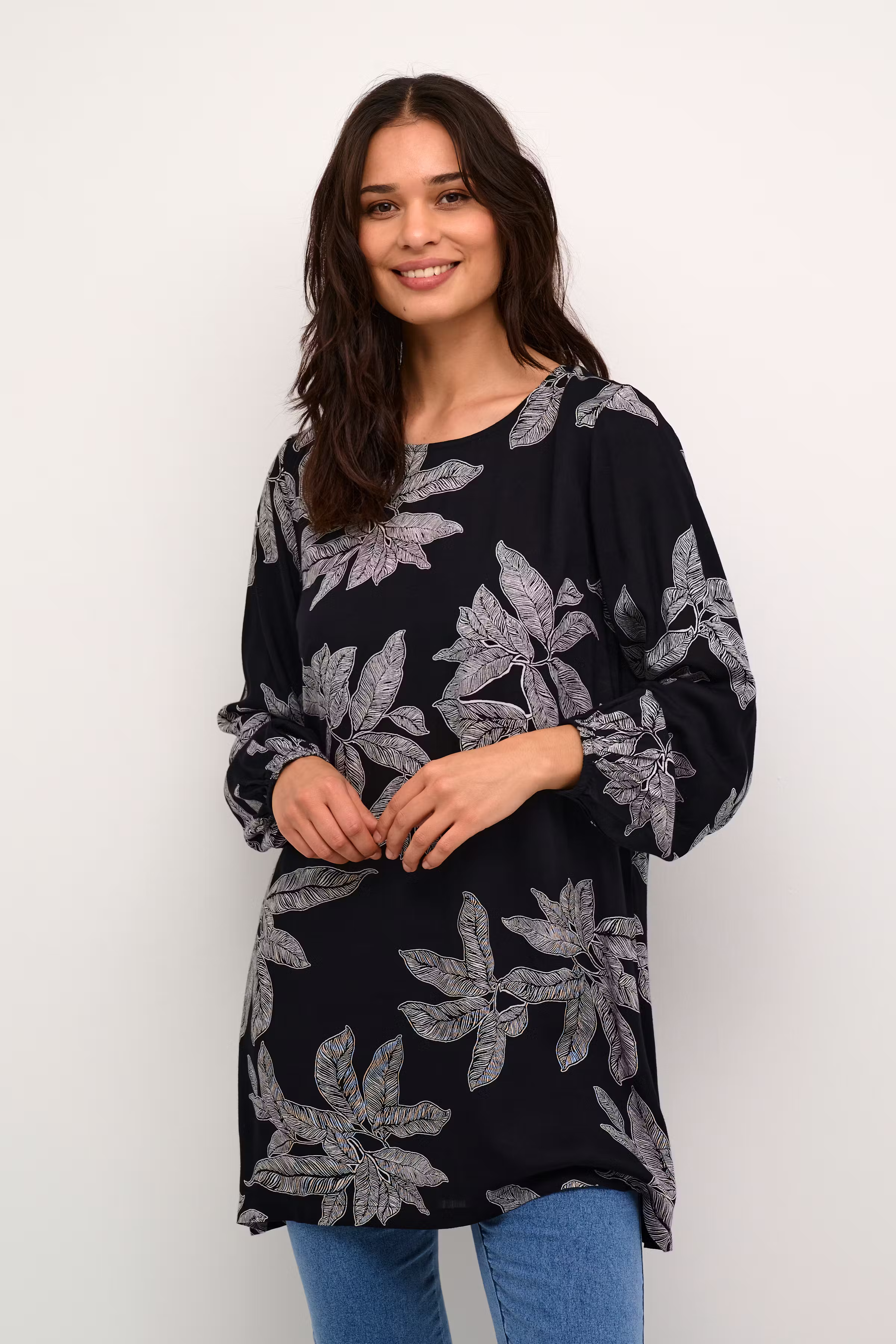 BPdaya Tunic LOOKBOOK FRONT 10590621-105577B