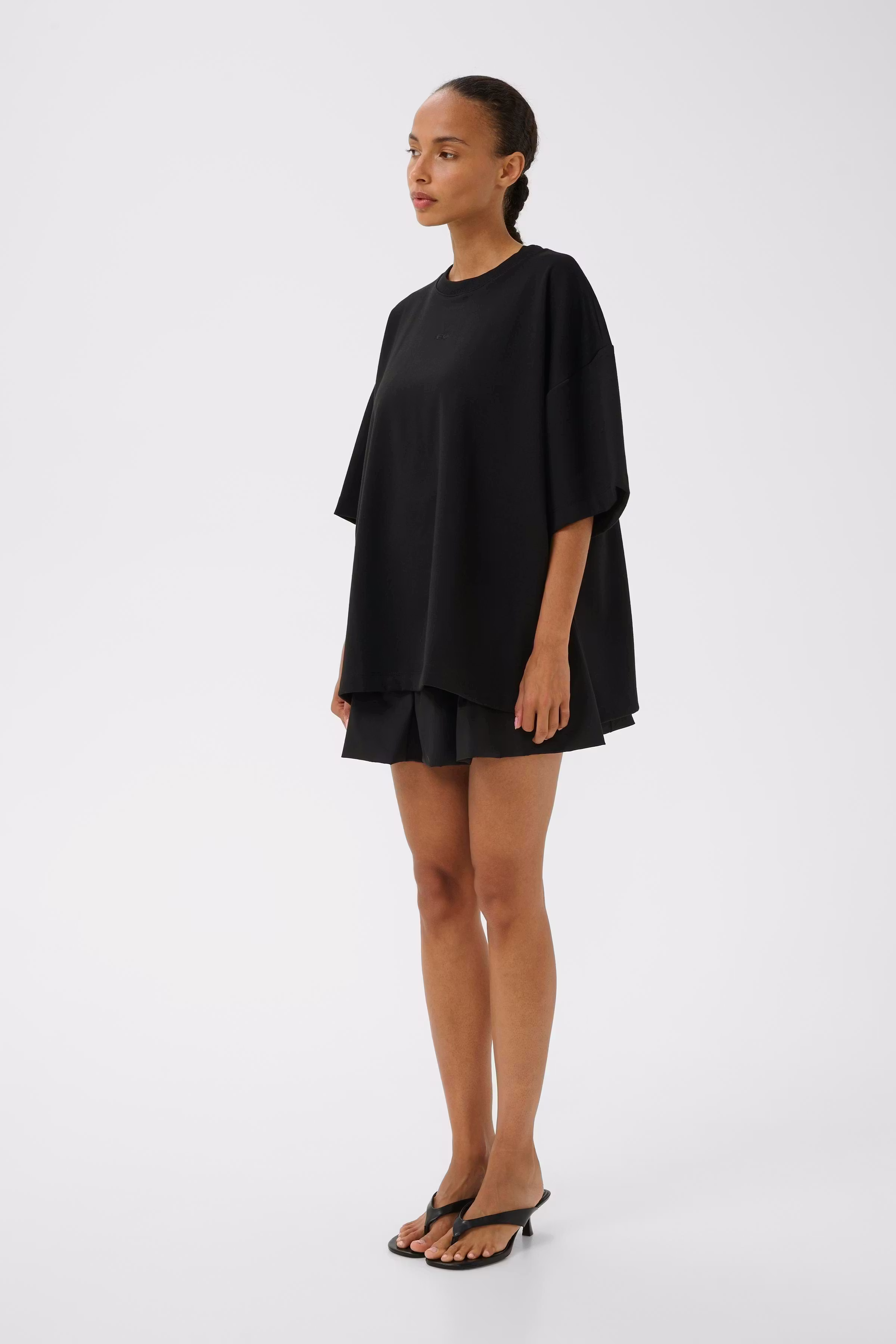 GZamina T-shirt LOOKBOOK FRONT 10911231-100017