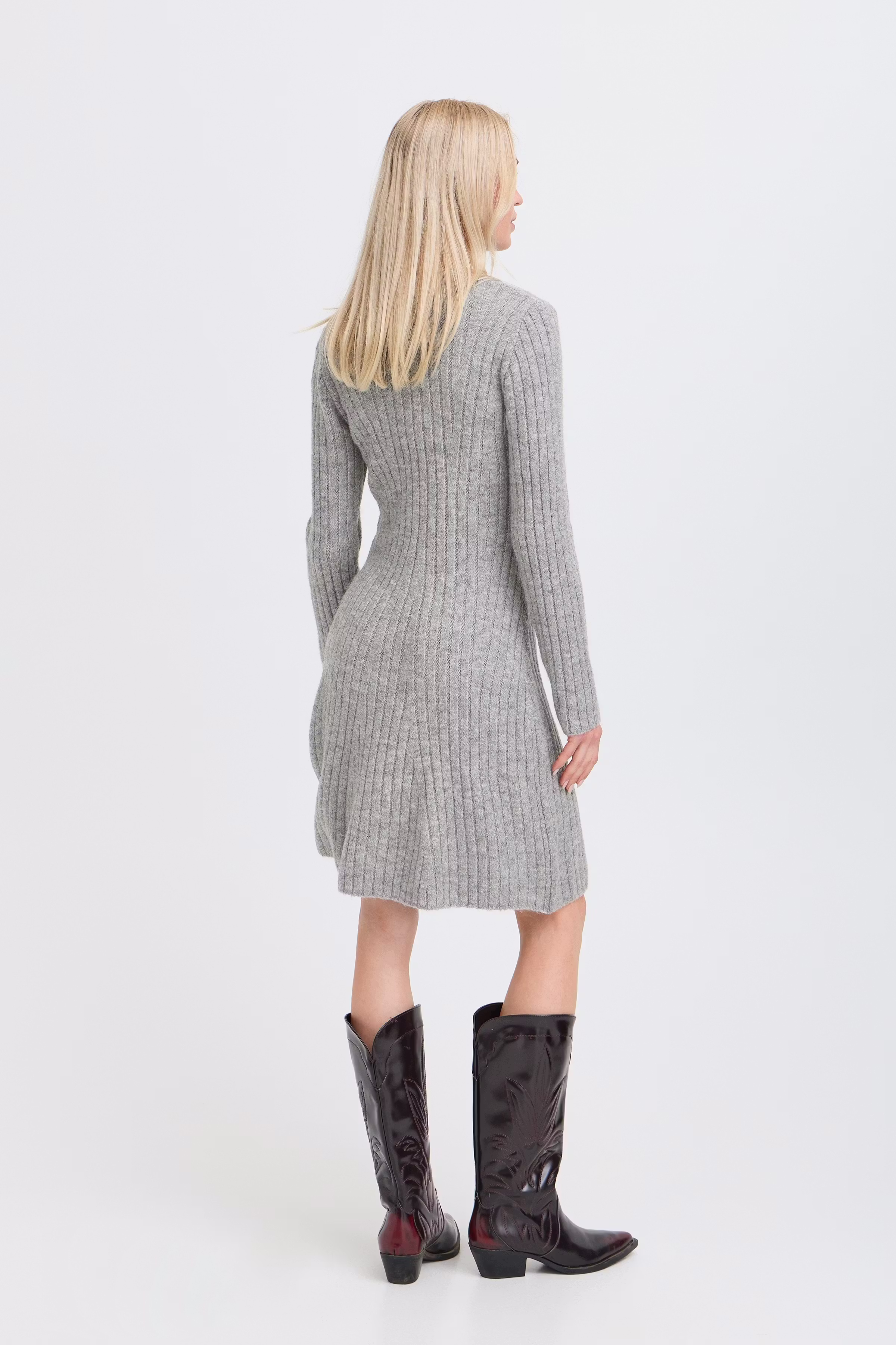 BYMARIANNA Kjole LOOKBOOK BACK 20818545-200455