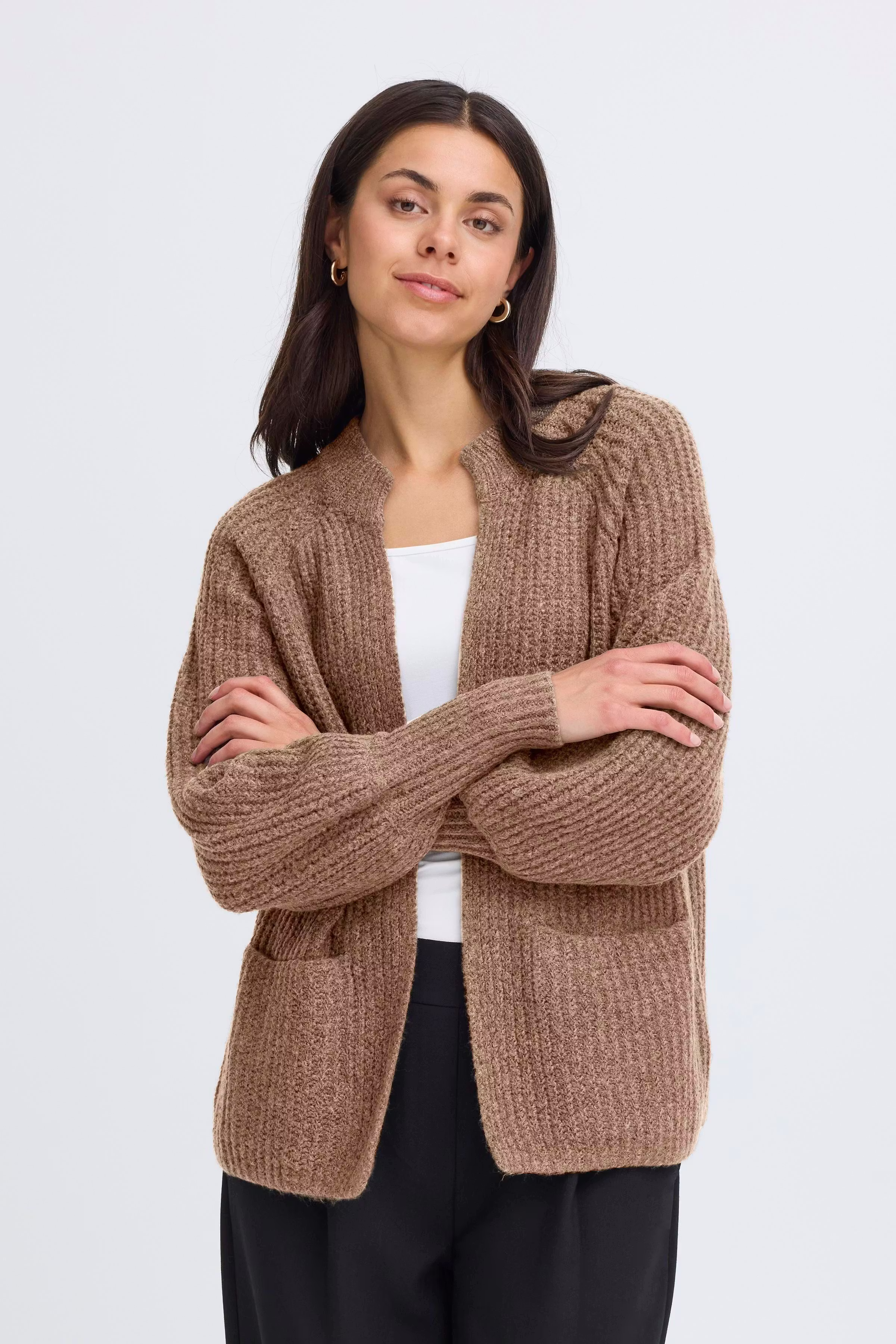FRBEVERLY Cardigan LOOKBOOK FRONT 20611121-1909161