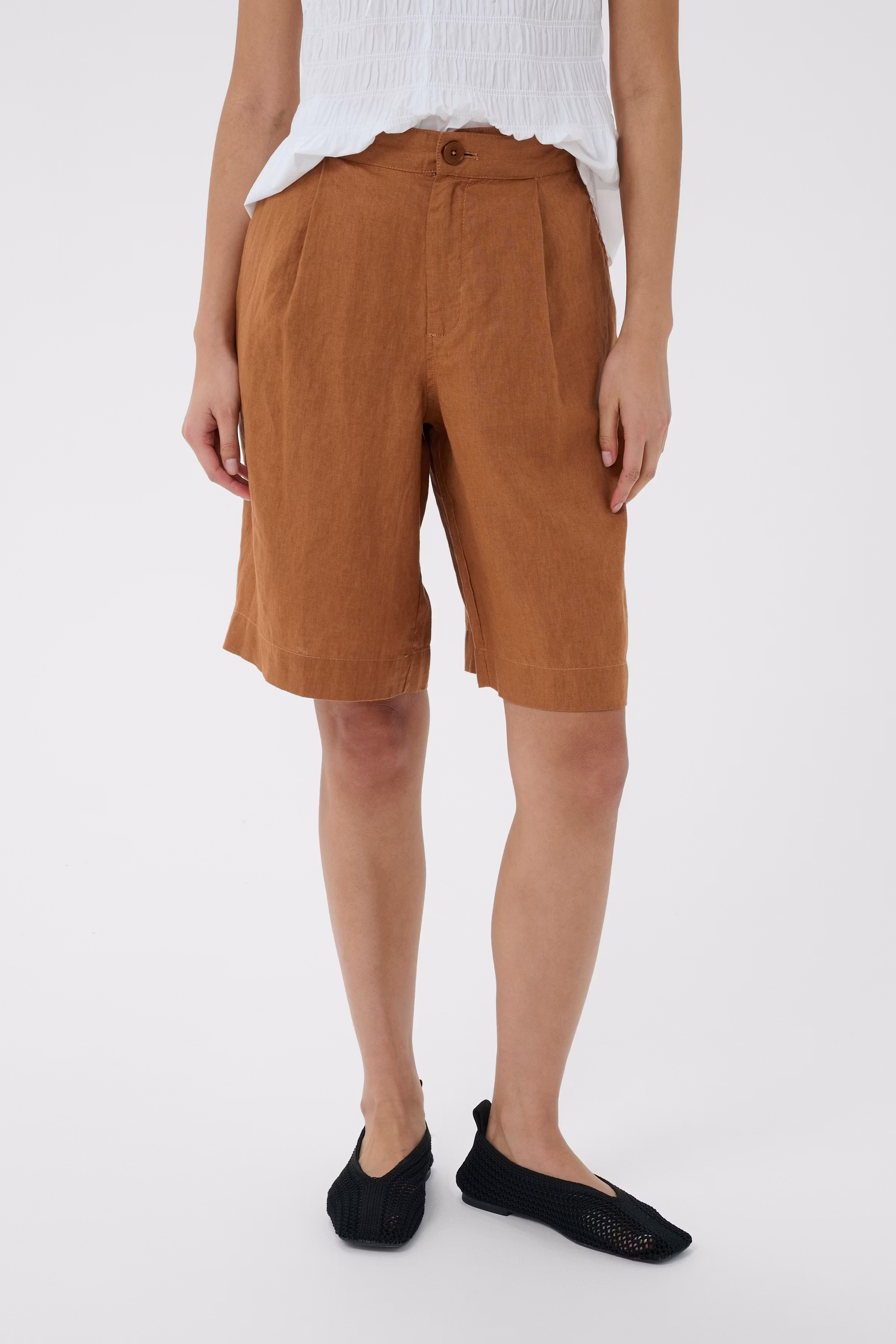 BerniaPW Shorts LOOKBOOK FRONT 30310516-171142