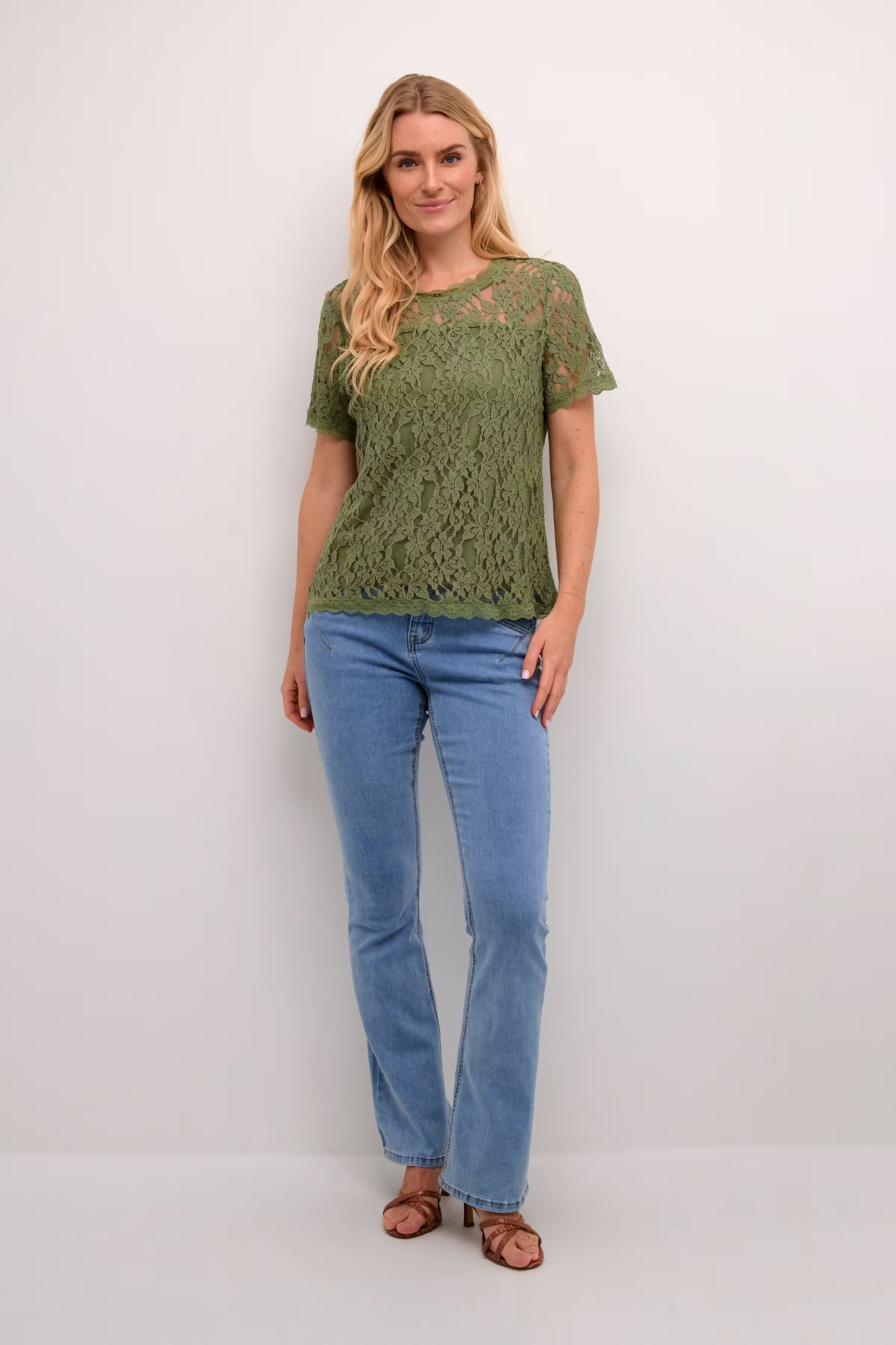 CRKit Bluse LOOKBOOK FRONT 10611696-170115