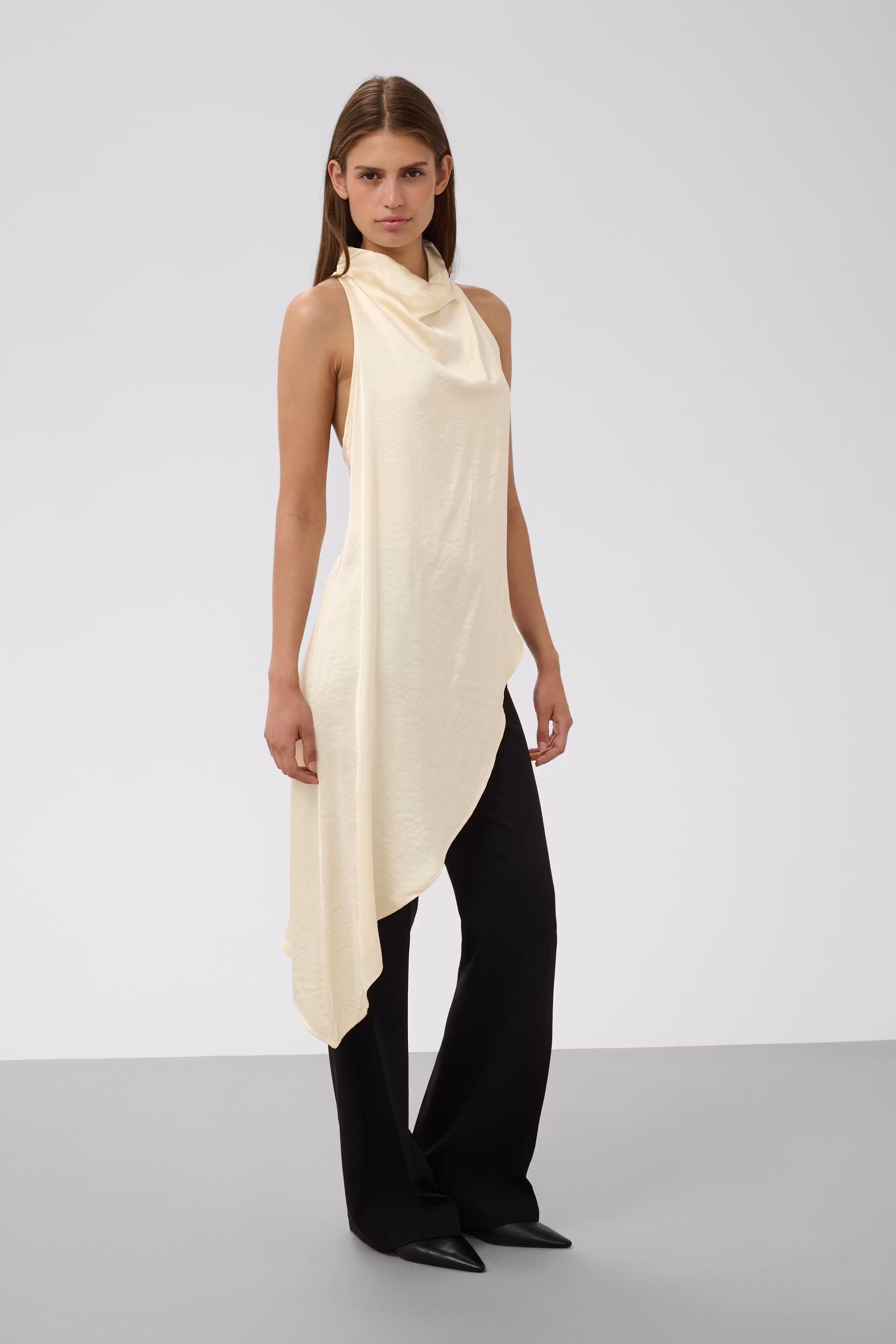 SLVerona Blouse LOOKBOOK FRONT 30410032-110105