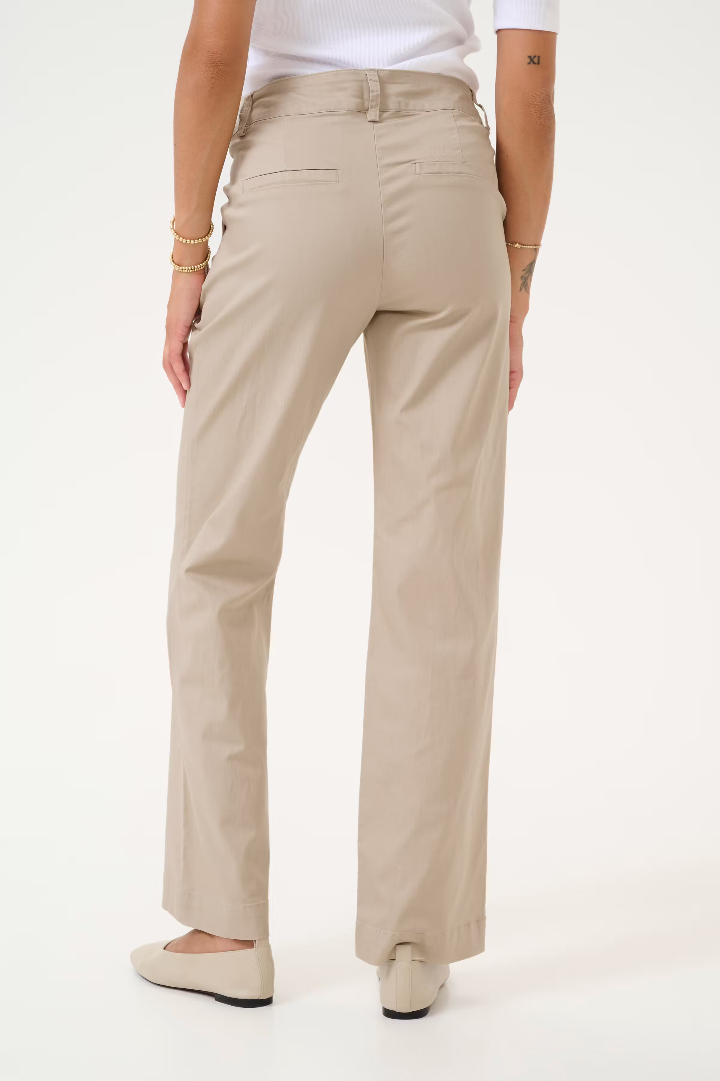 KAlea Hose LOOKBOOK BACK 10508112-151305