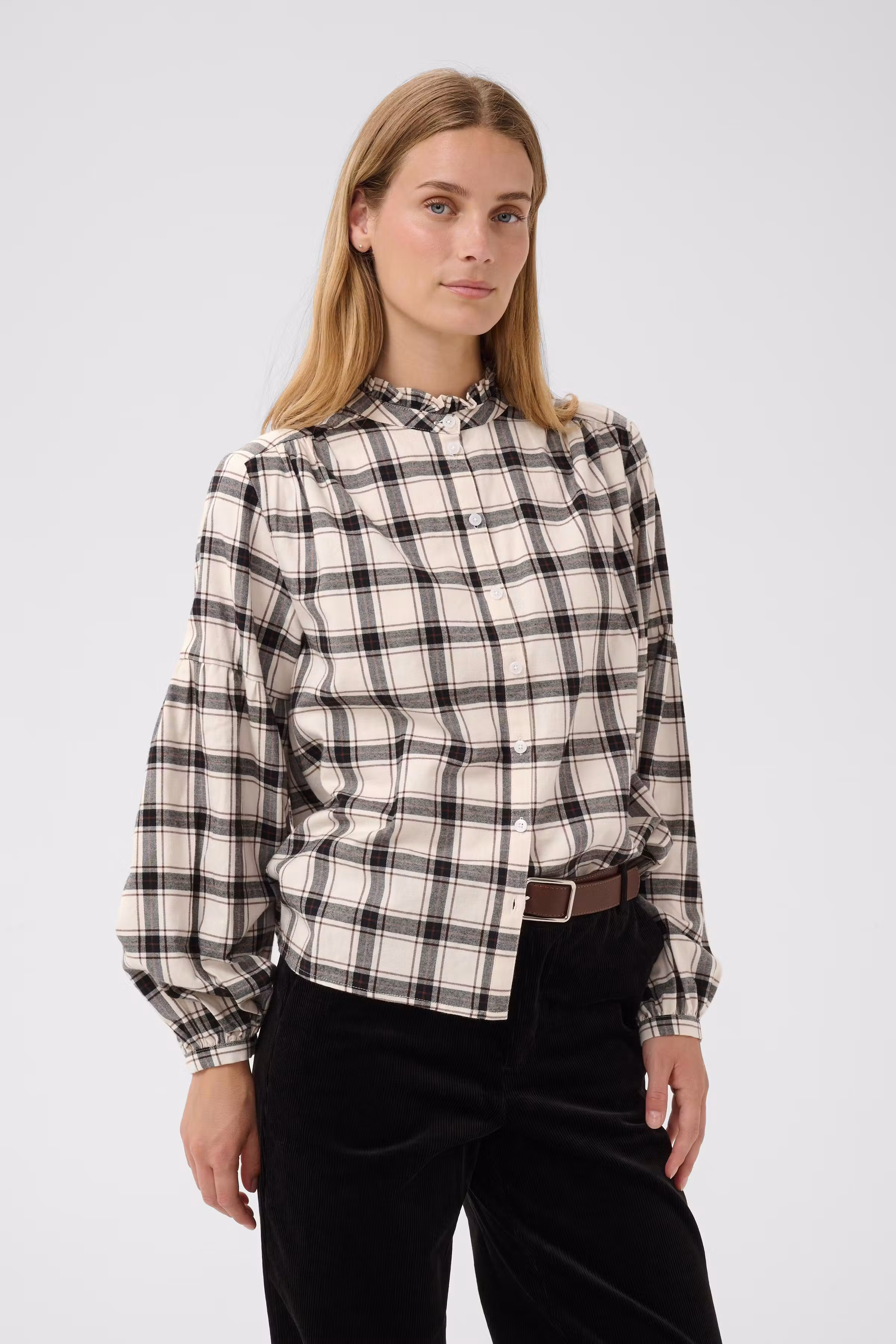 SamillaPW Skjorte LOOKBOOK FRONT 30311150-305637