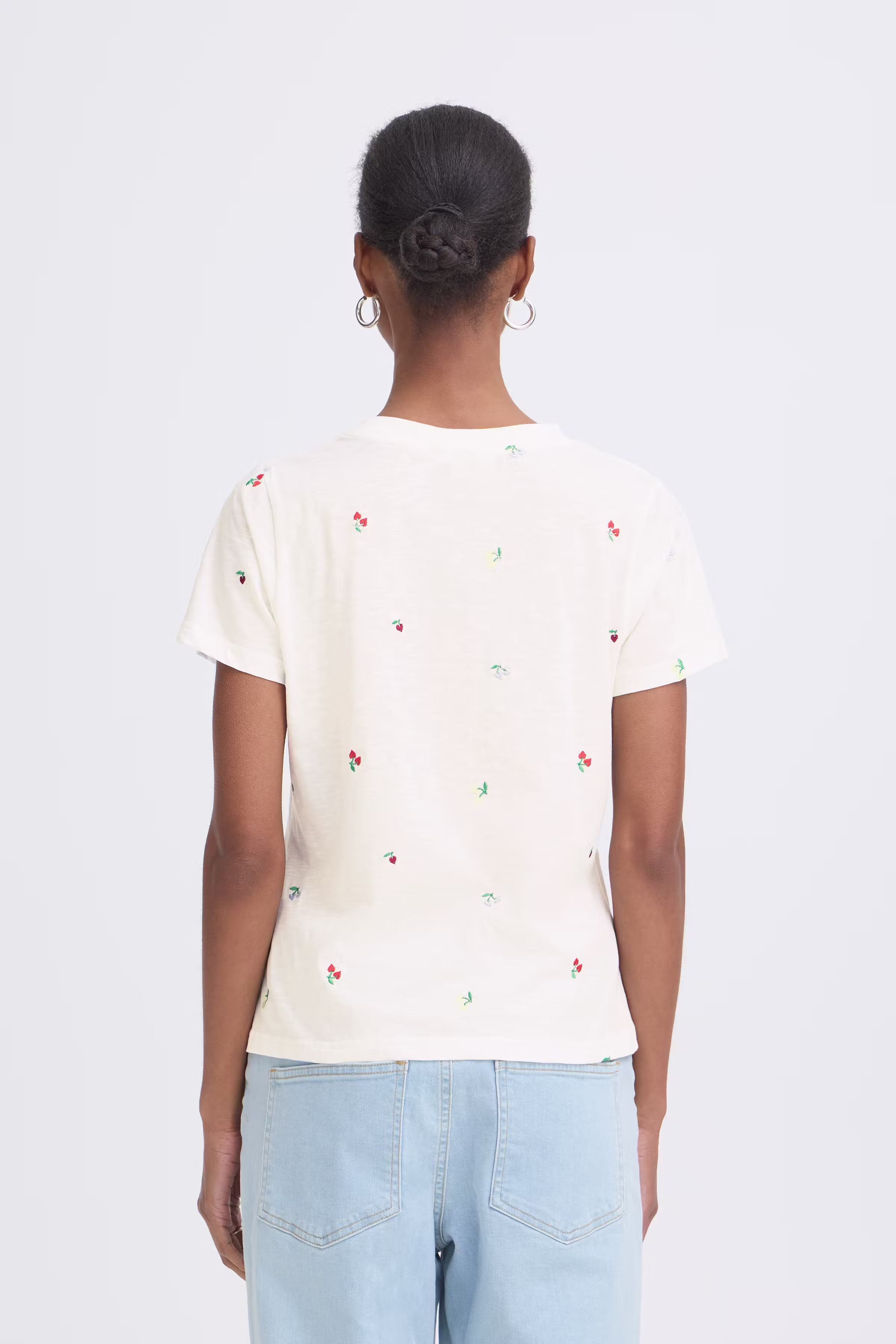 IHOLYA T-shirt LOOKBOOK FRONT 20125597-900005592