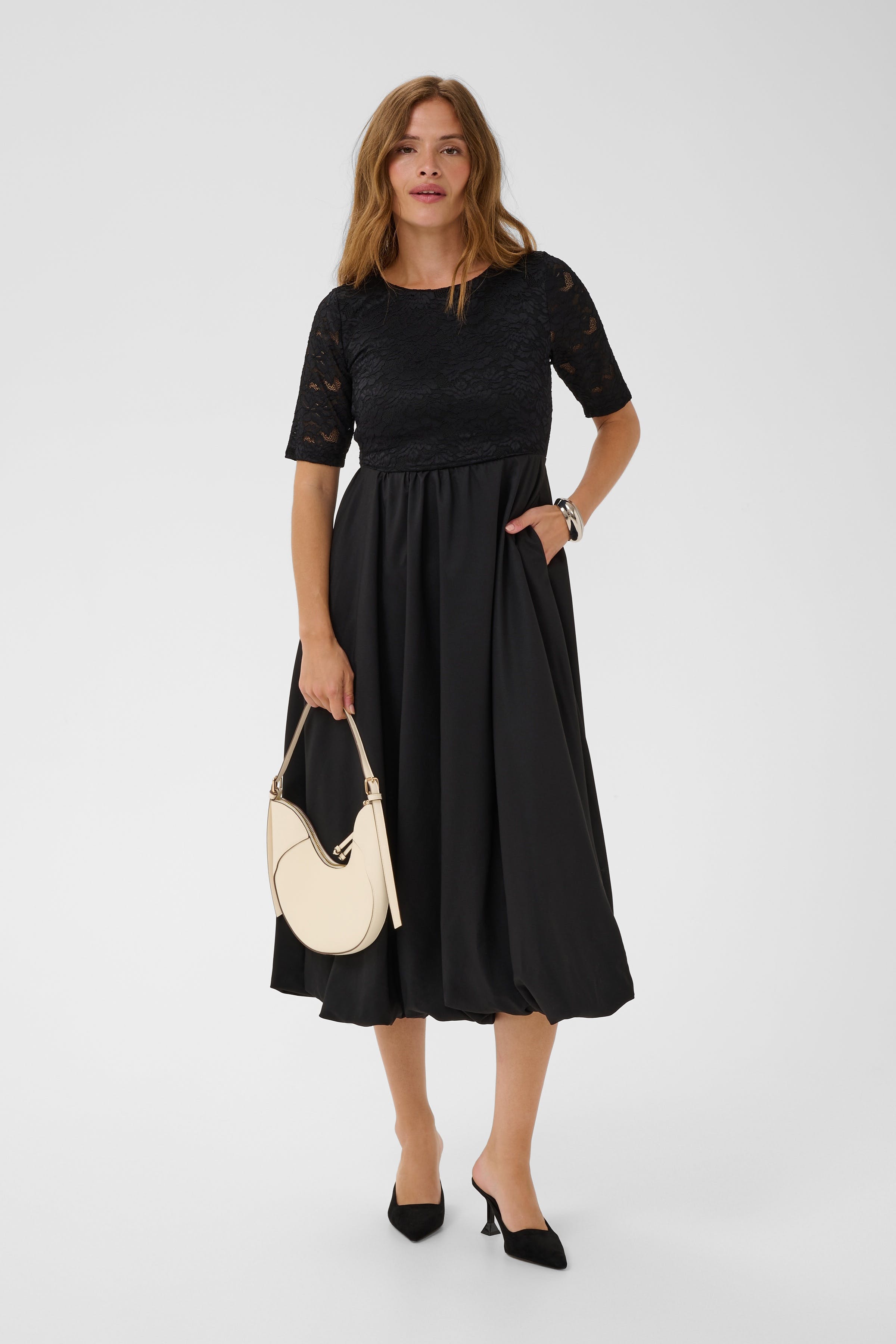 KAkiri Kjole LOOKBOOK FRONT 10512304-100121