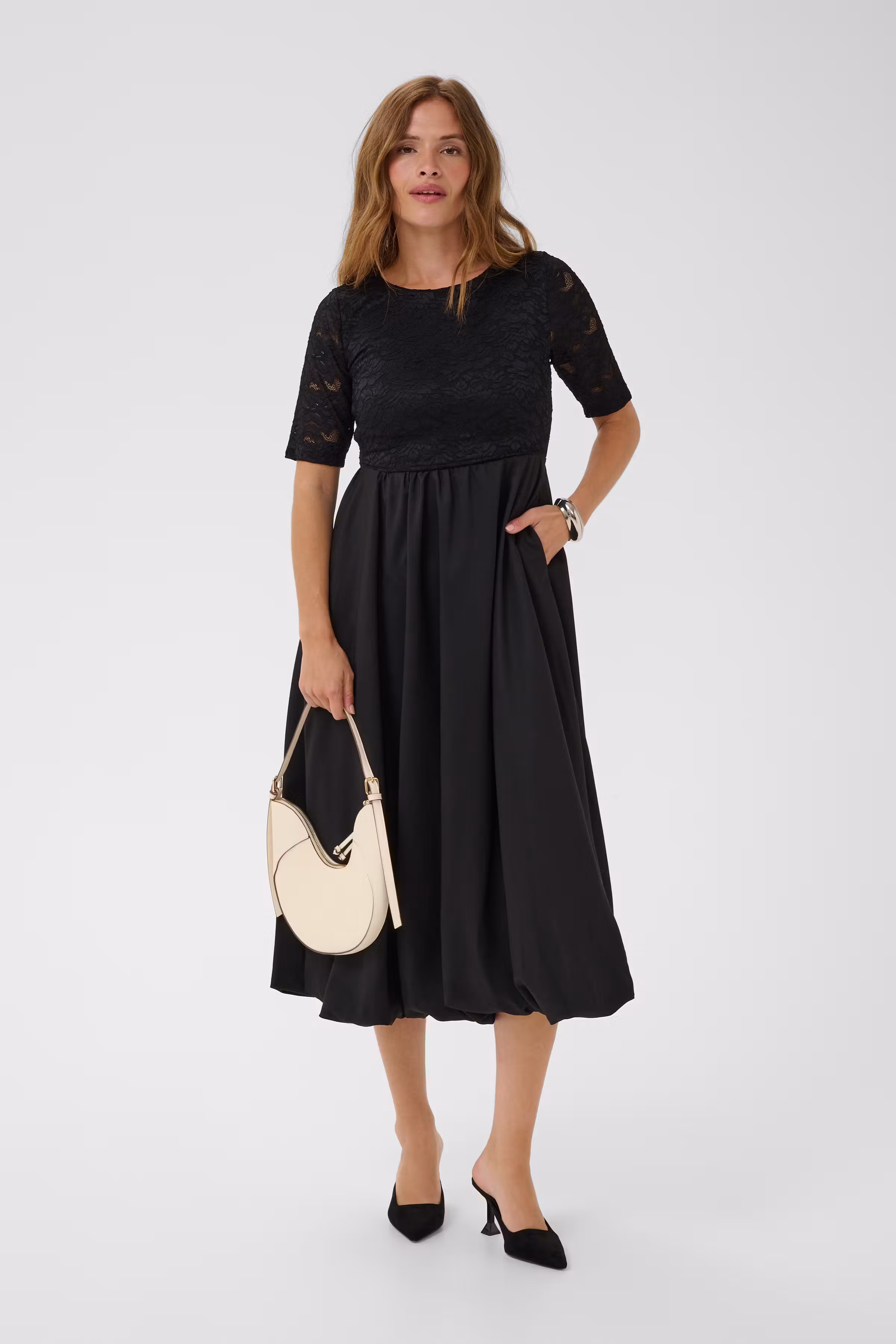 KAkiri Kjole LOOKBOOK FRONT 10512304-100121
