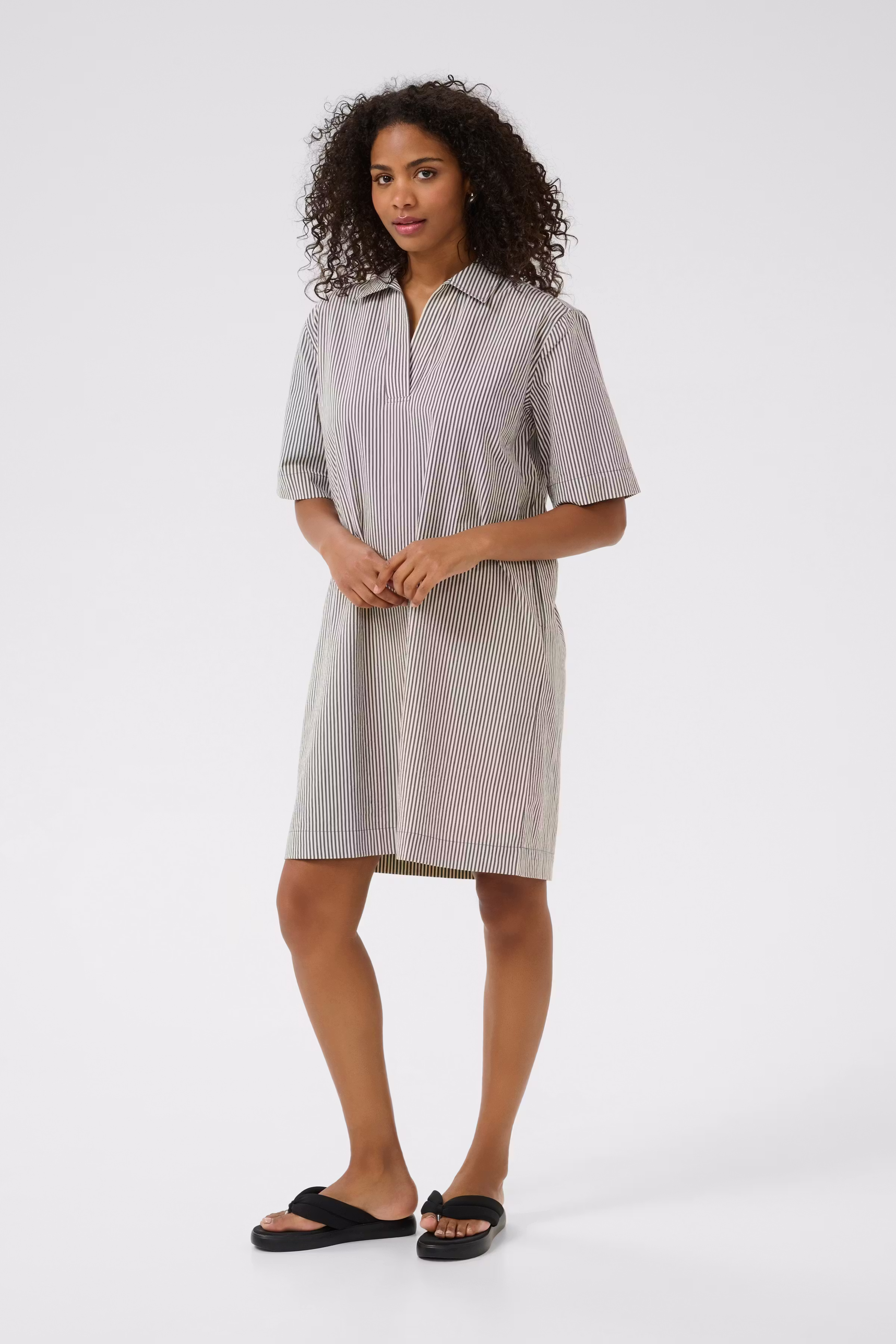 KAnaya Kjole LOOKBOOK FRONT 10510107-106298