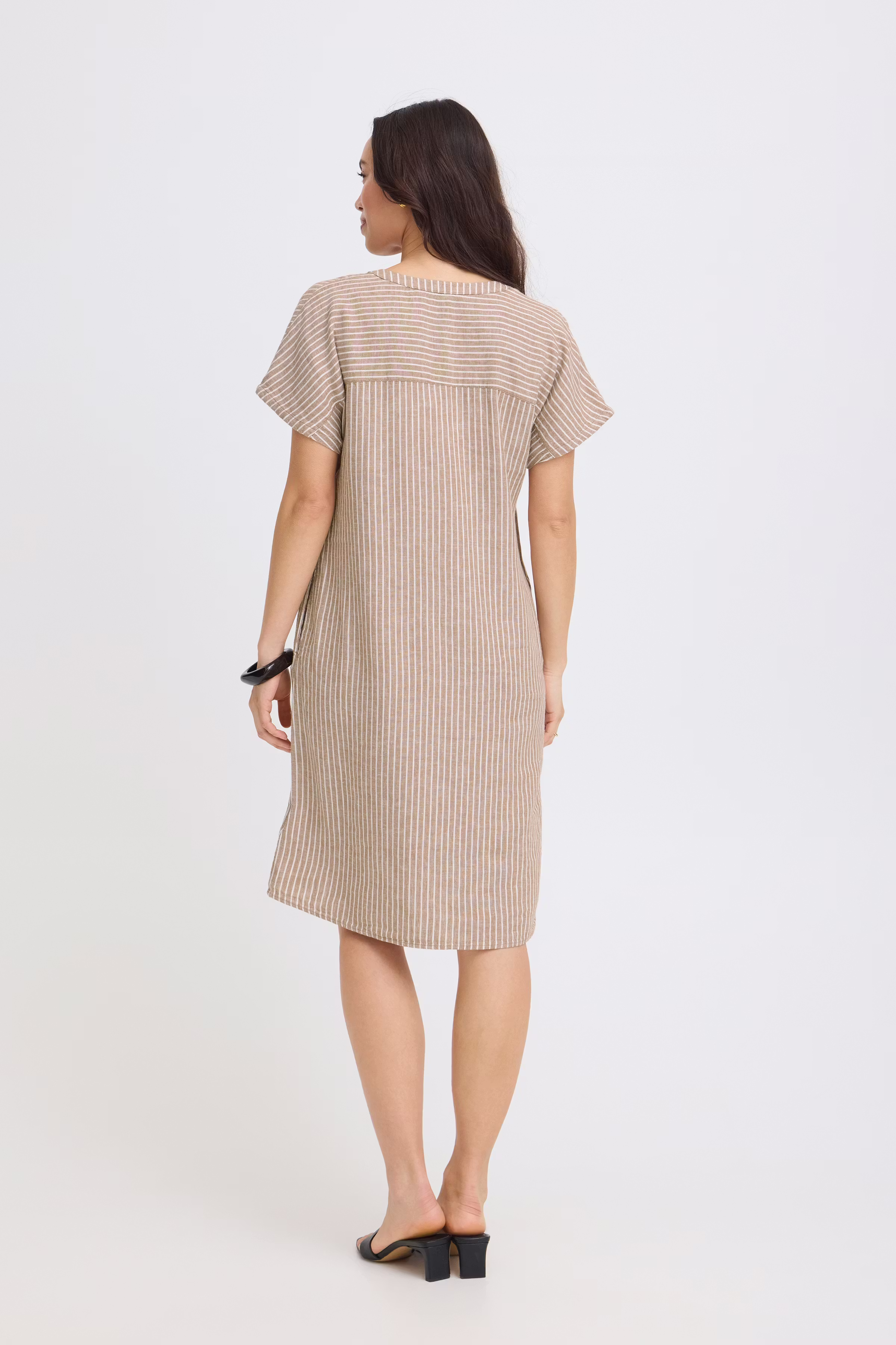 BYFALAKKA Dress LOOKBOOK BACK 20811336-900006870